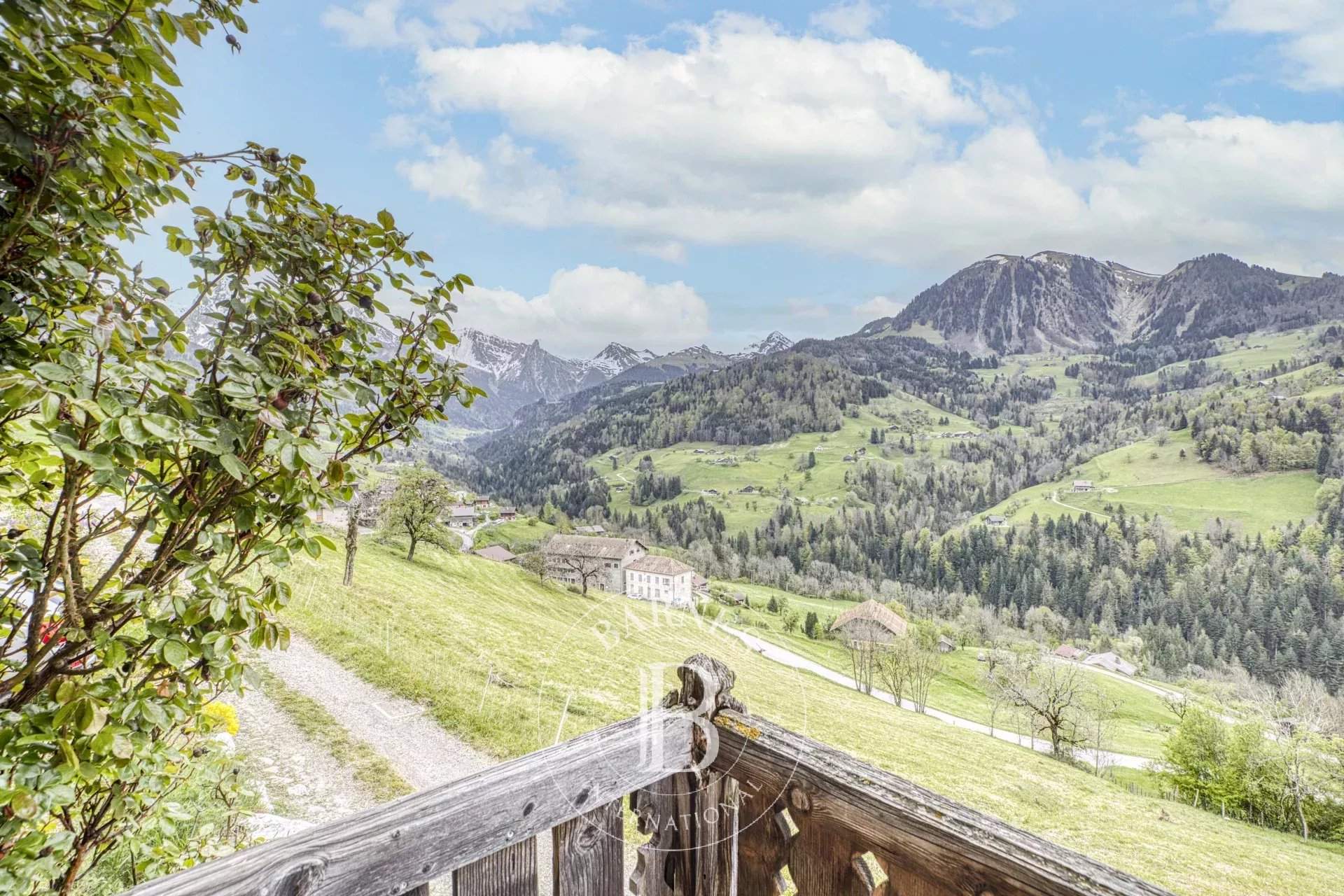 Manigod  - Chalet 5 Pi&egrave;ces 3 Chambres - picture 1