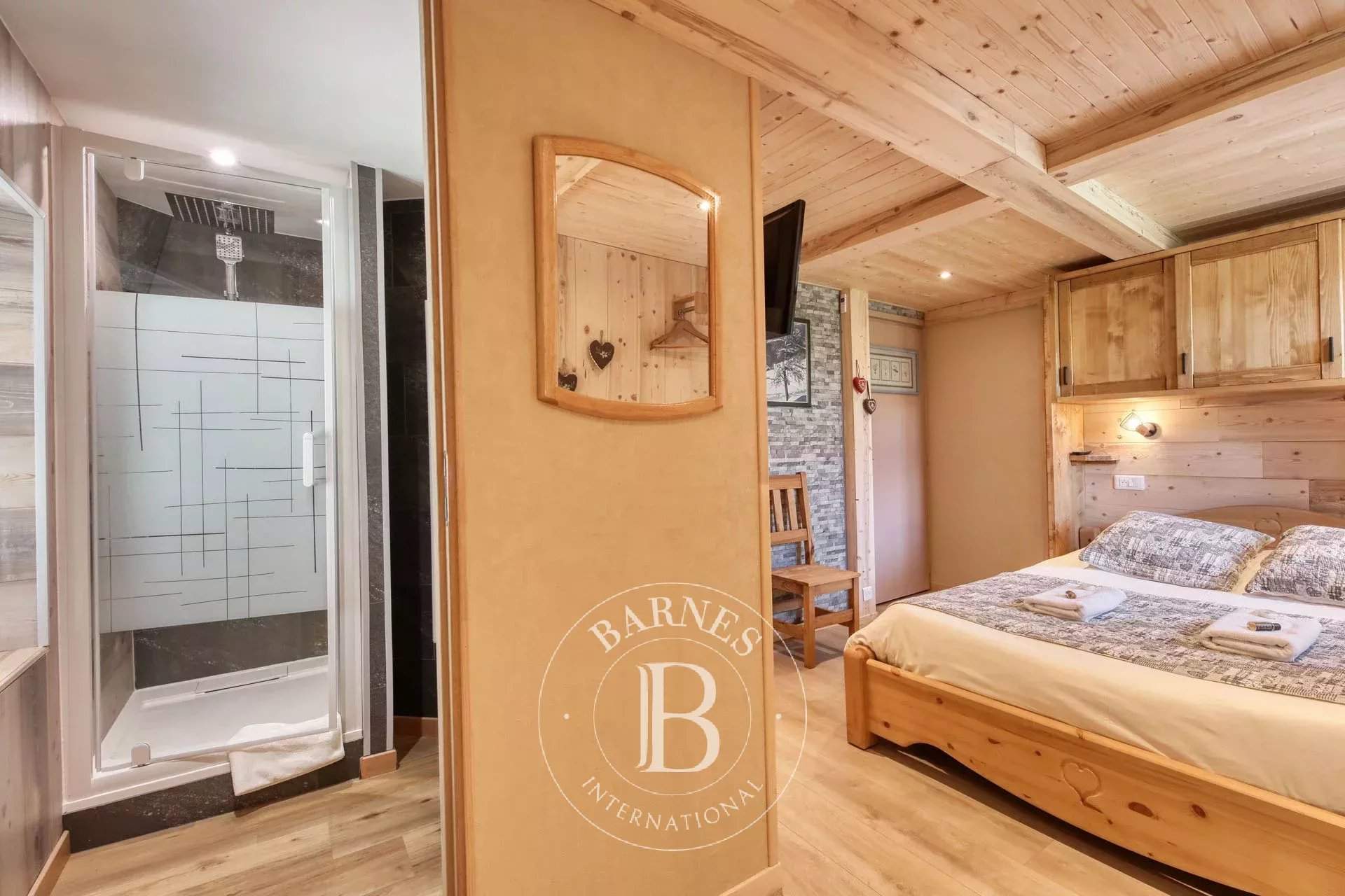 Saint-Gervais-les-Bains  - Maison d'hôtes 15 Pièces 11 Chambres - picture 17