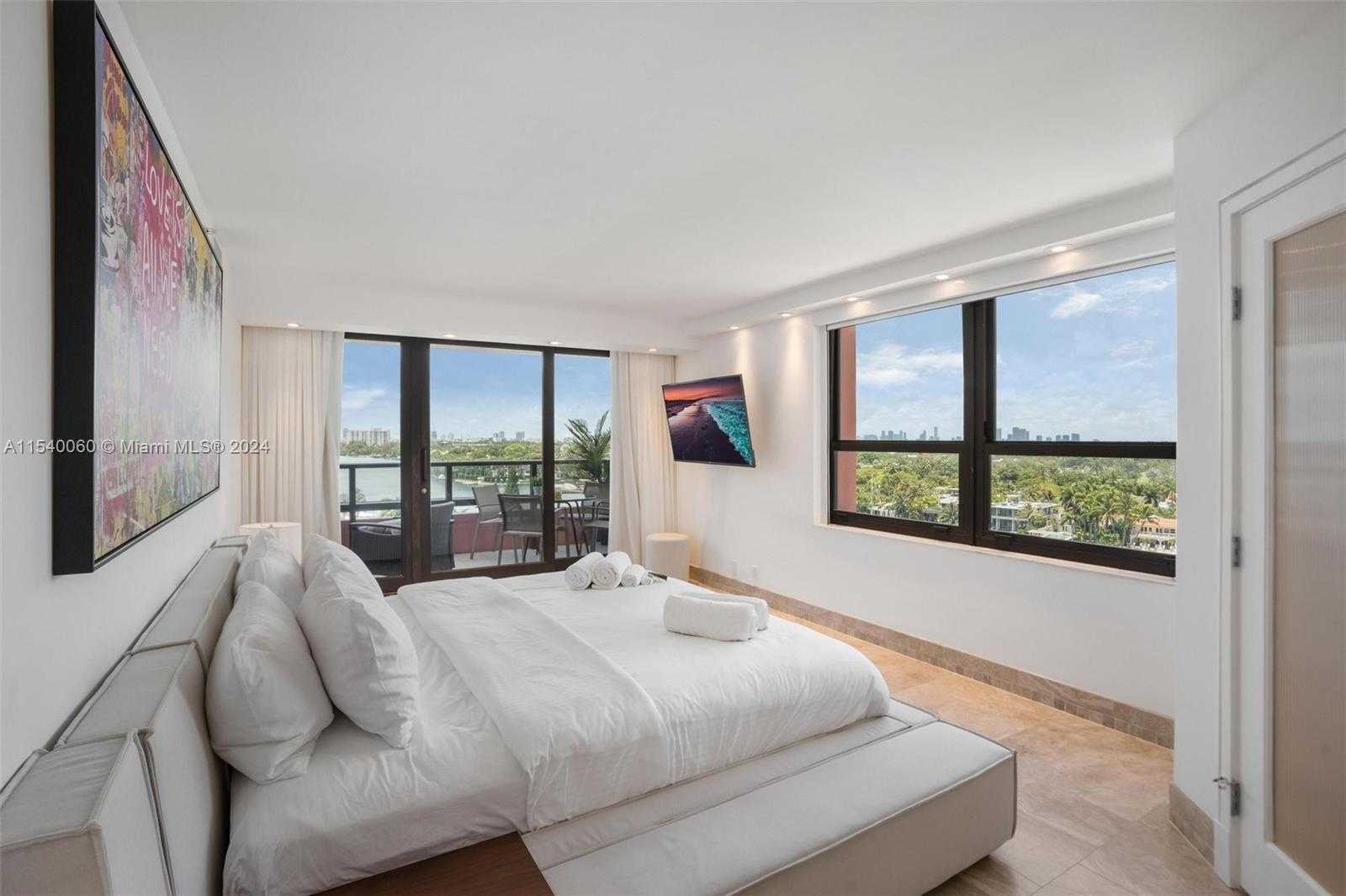 Miami  - Apartment 4 Bedrooms
