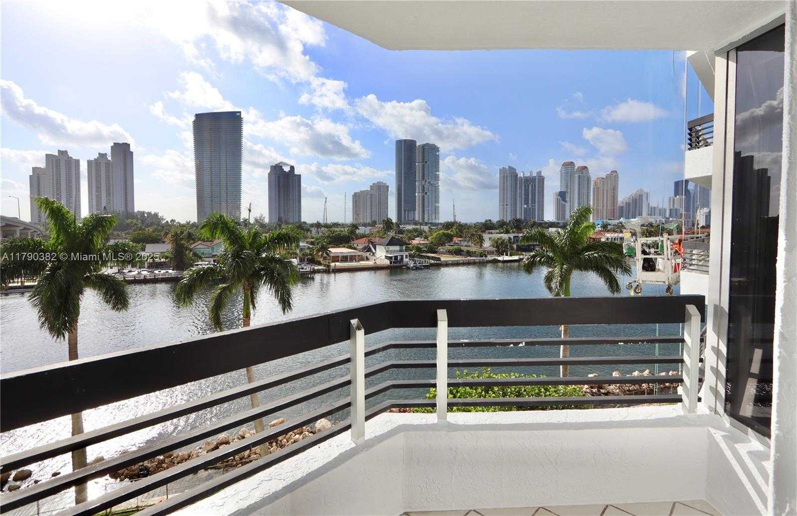 Miami  - Apartment 2 Bedrooms