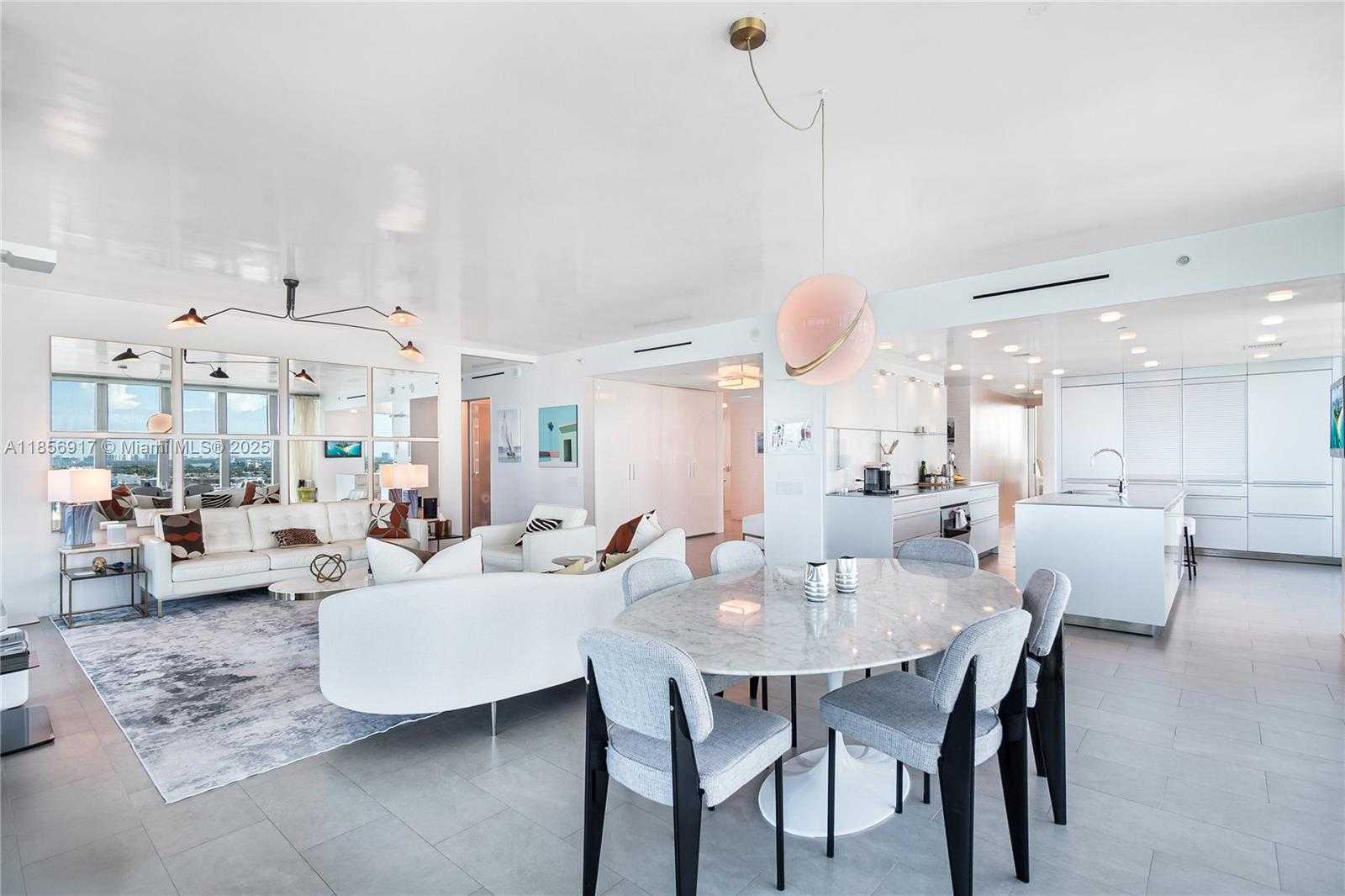 Miami  - Apartment 4 Bedrooms