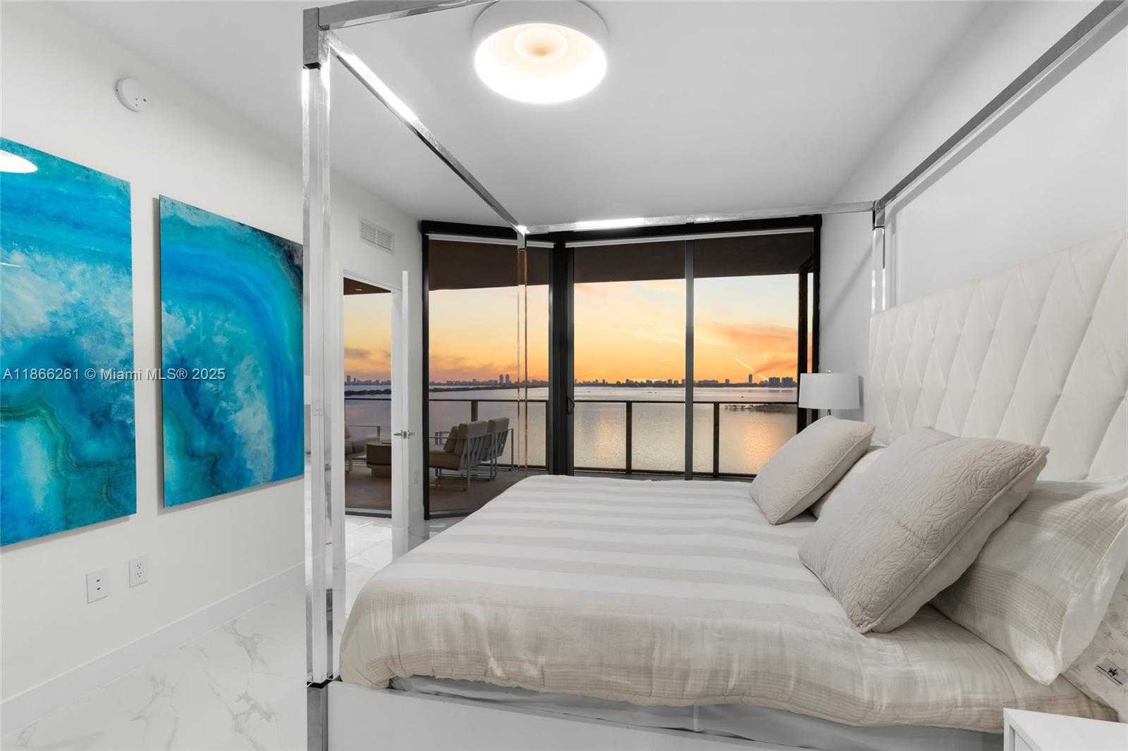 Miami  - Apartment 4 Bedrooms