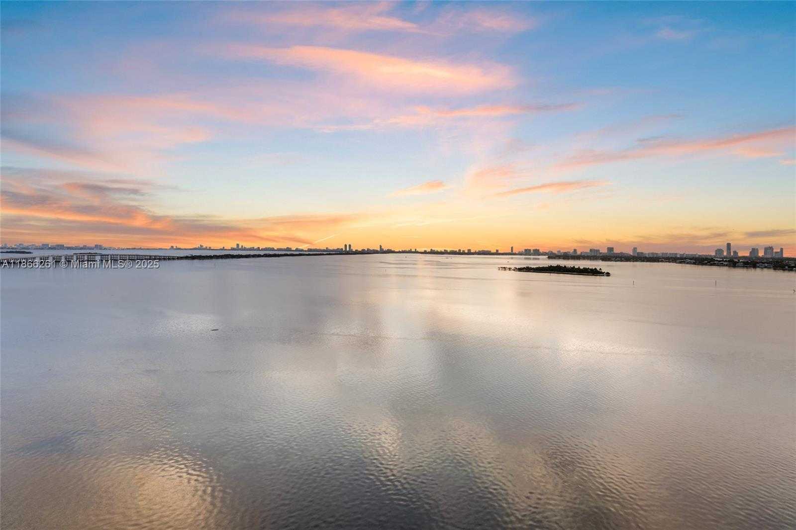 Miami  - Apartment 4 Bedrooms