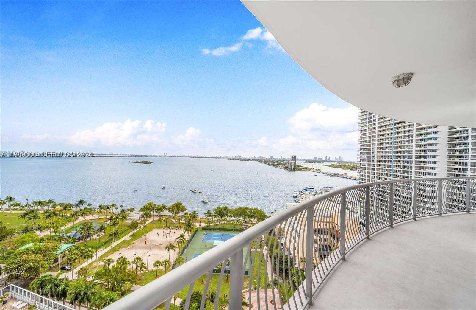 Miami  - Appartement 3 Pi&egrave;ces 2 Chambres
