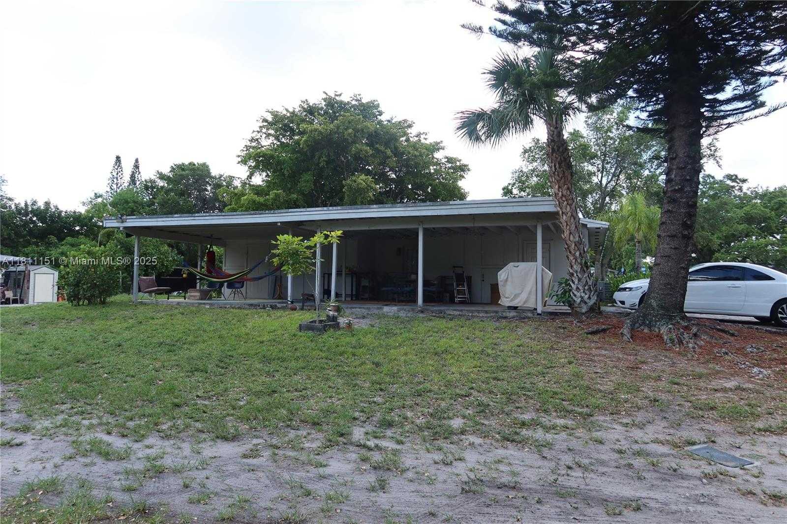House Miami  -  ref MIA412071846 (picture 1)