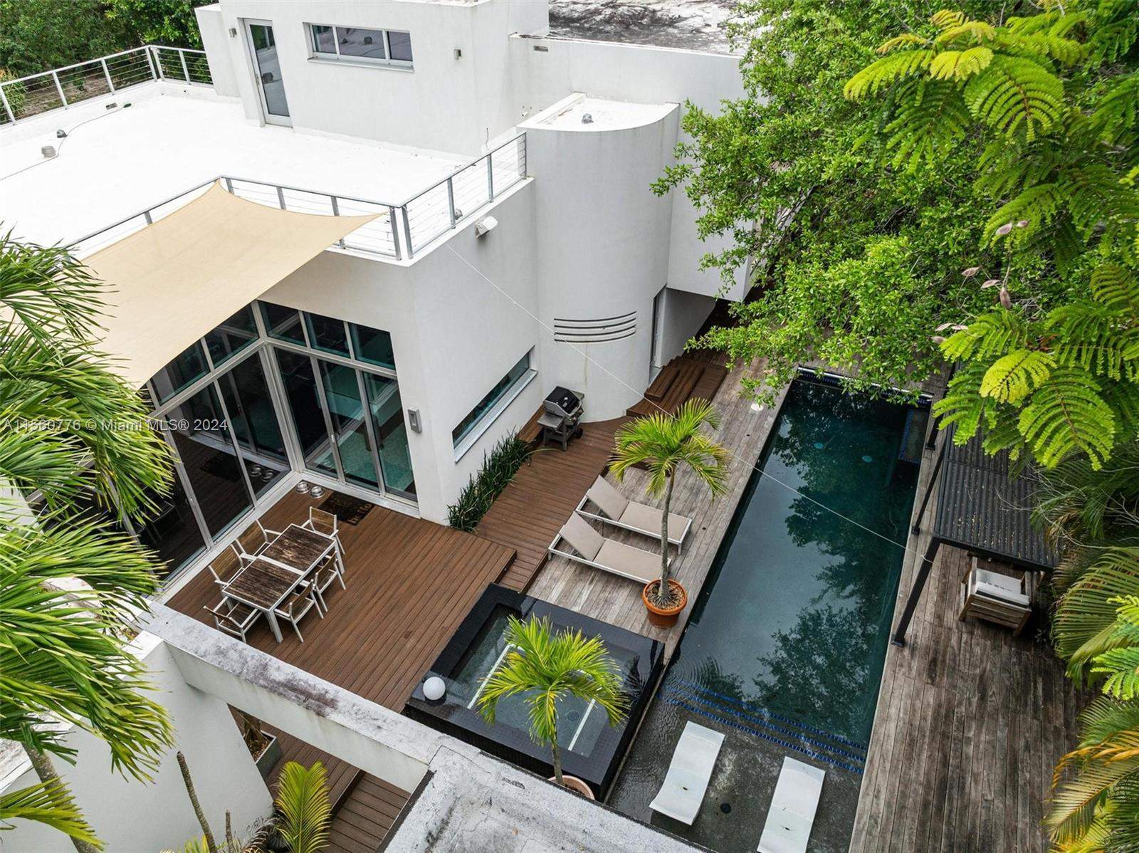 Miami  - House 5 Bedrooms - picture 9