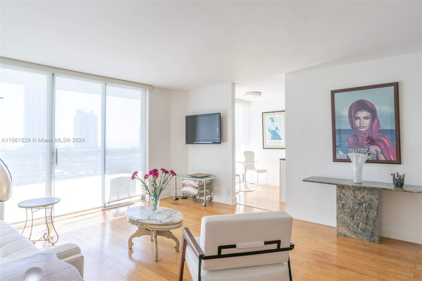 Miami  - Apartment 2 Bedrooms - picture 4