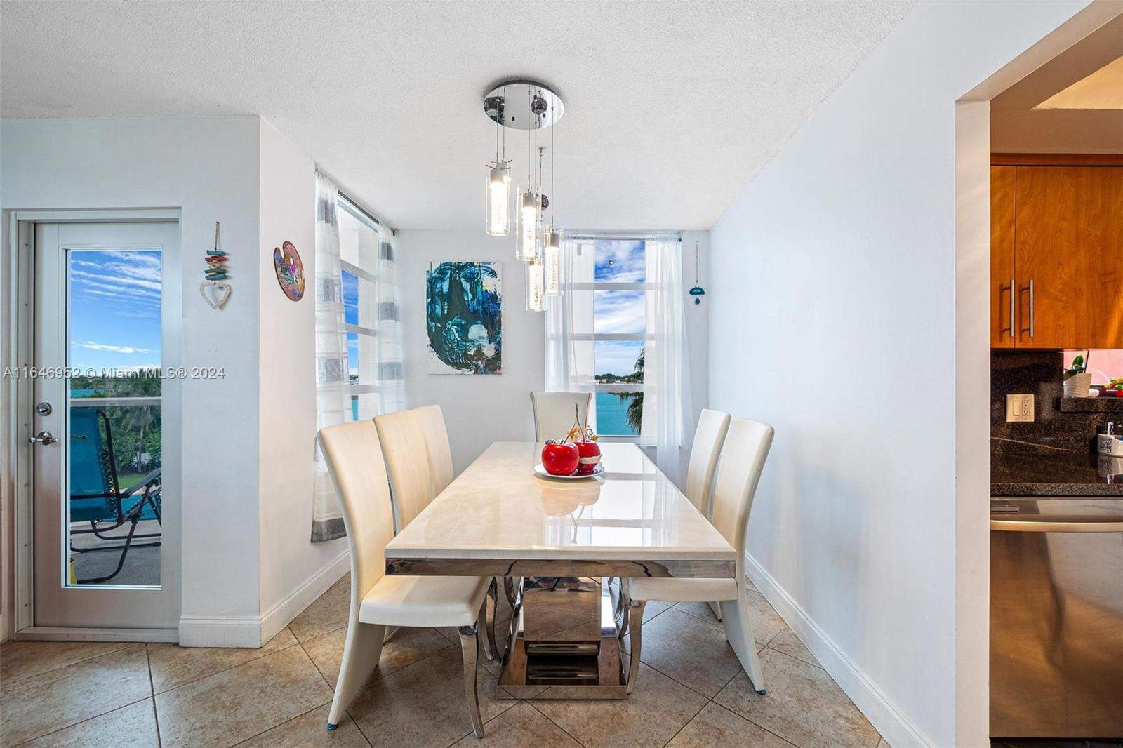 Miami  - Apartment 2 Bedrooms - picture 10