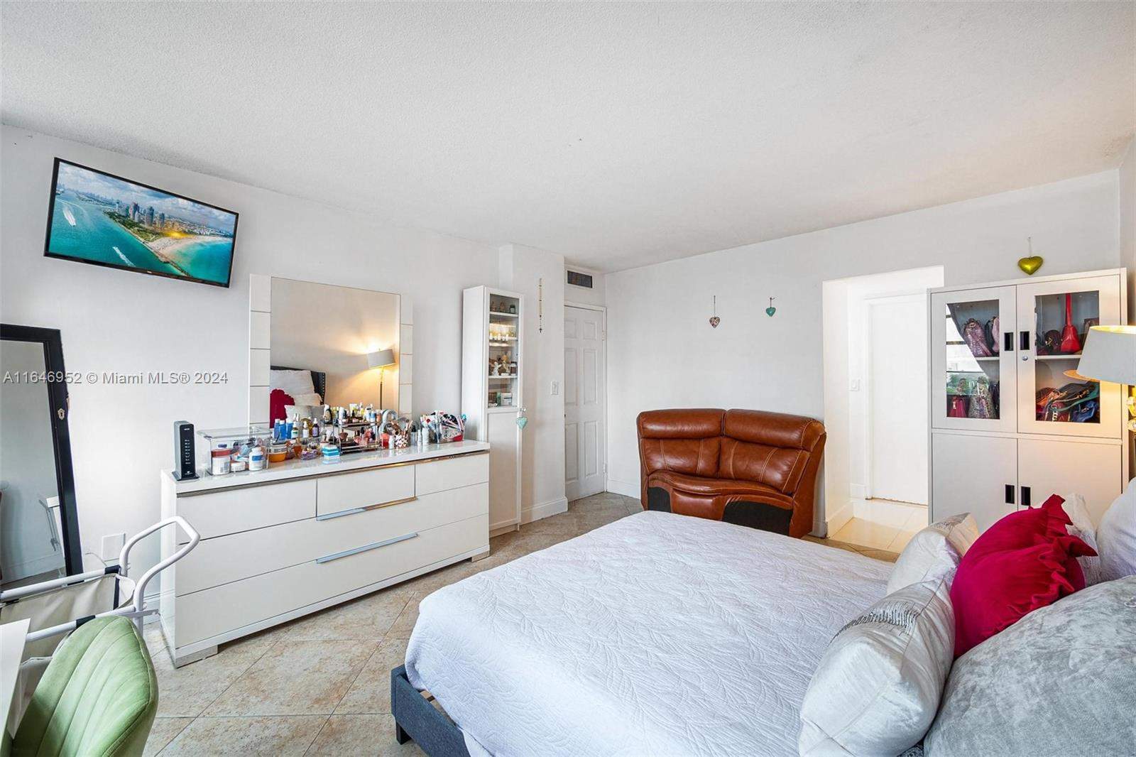 Miami  - Apartment 2 Bedrooms - picture 16