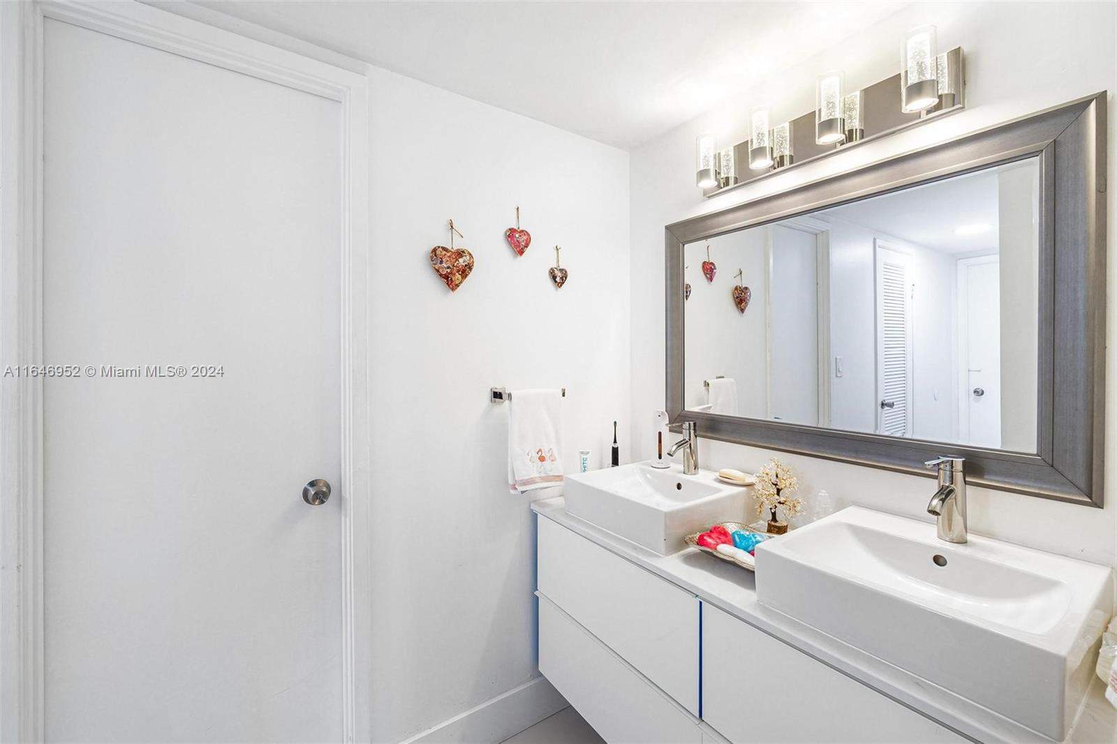 Miami  - Apartment 2 Bedrooms - picture 18