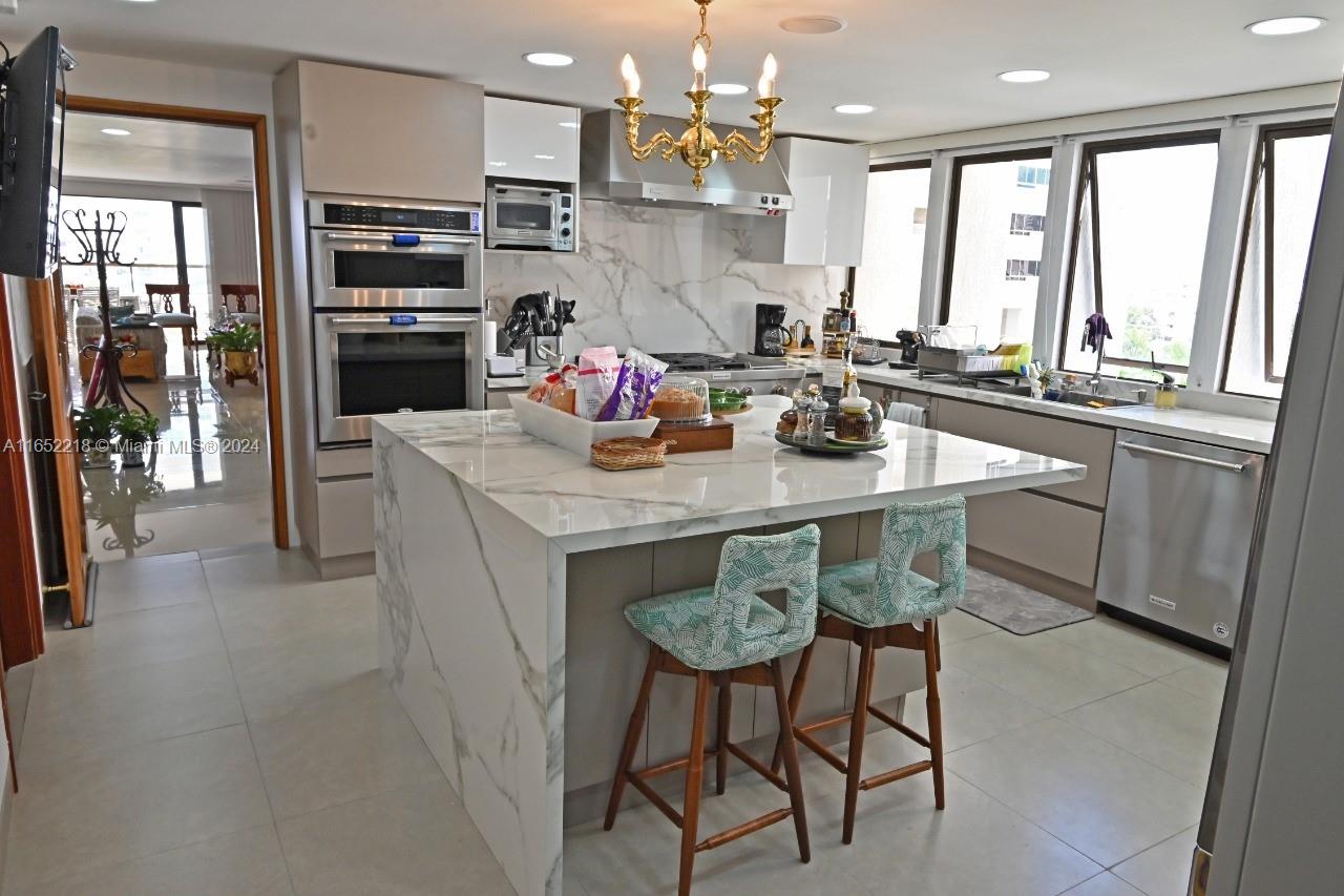 New York  - Apartment 4 Bedrooms - picture 12