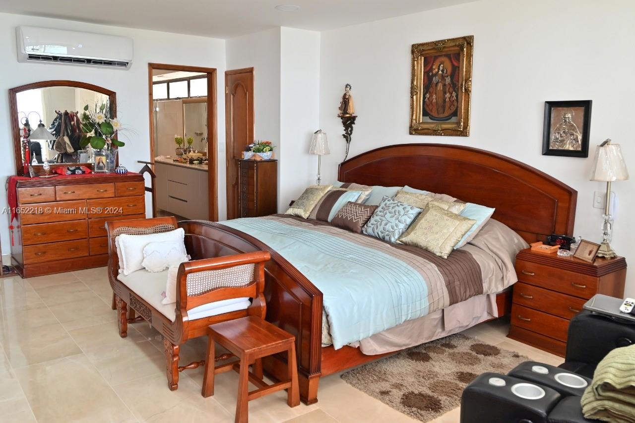 New York  - Apartment 4 Bedrooms - picture 18