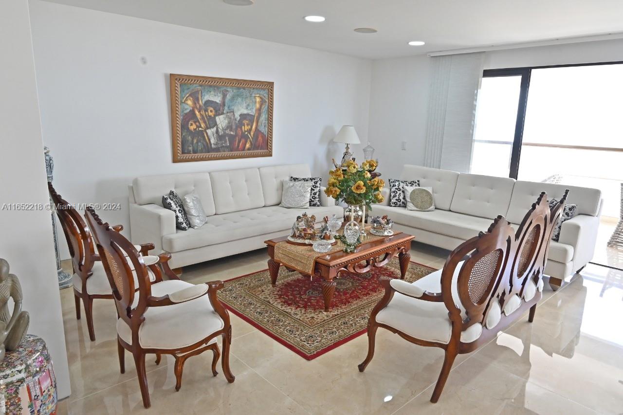 New York  - Apartment 4 Bedrooms - picture 9