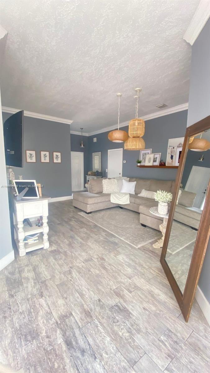 House to rent 3 Bedrooms 1378 sq ft Miami Miami € 2,975