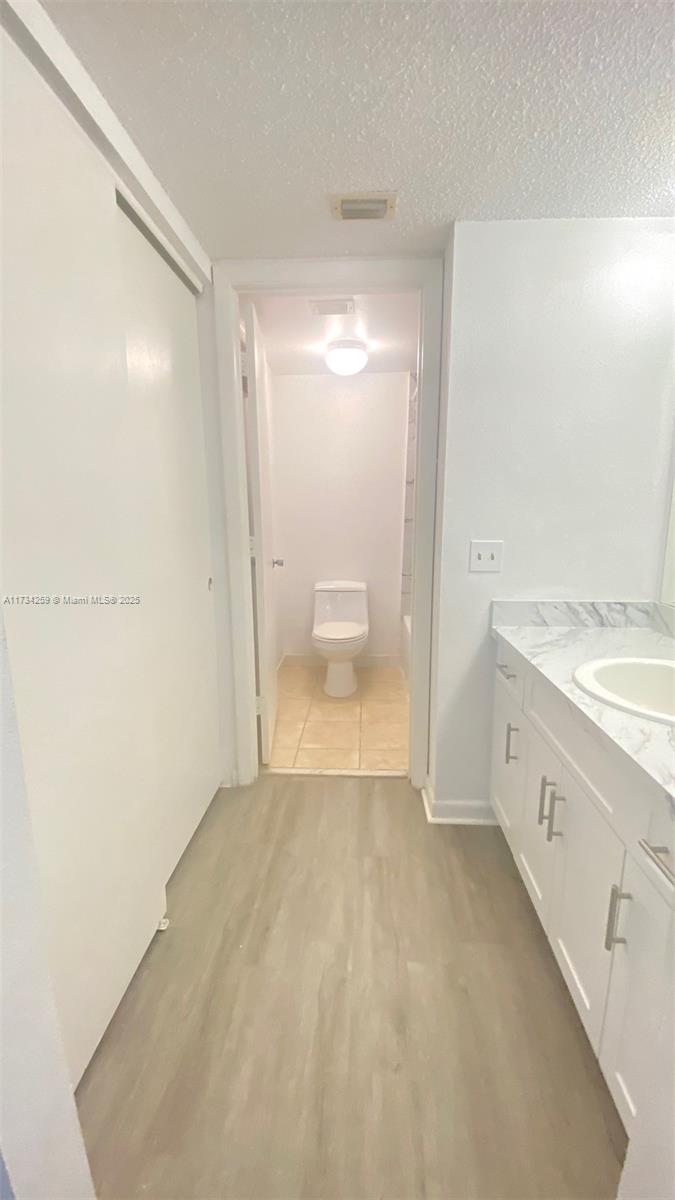 Miami  - Apartment 2 Bedrooms - picture 17