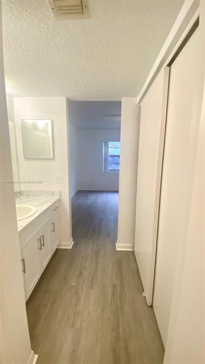 Miami  - Apartment 2 Bedrooms - picture 18