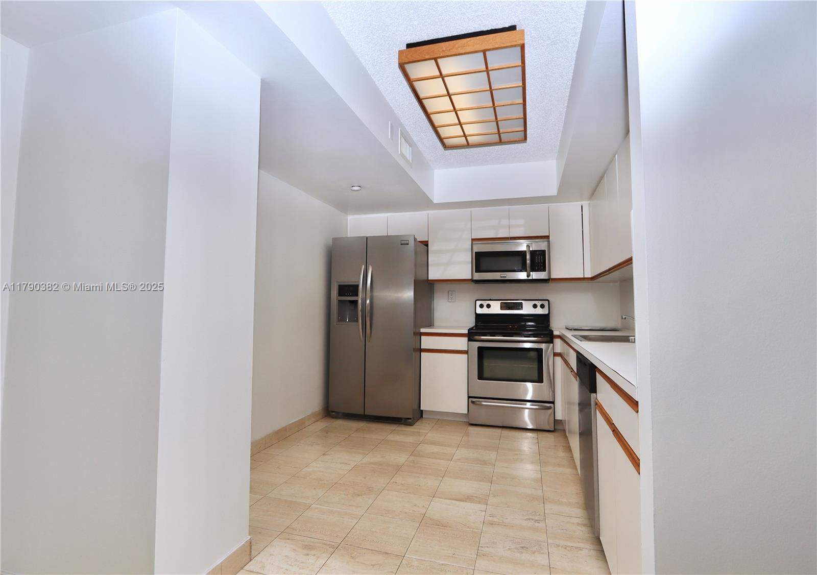 Miami  - Apartment 2 Bedrooms - picture 12