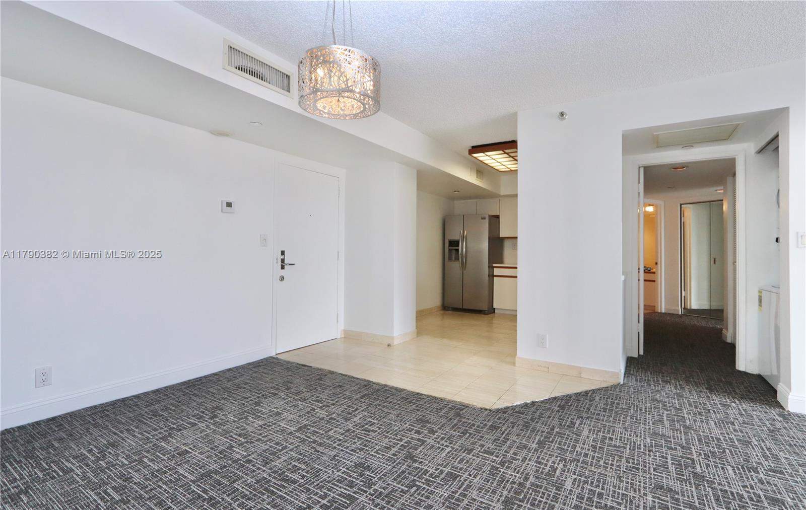 Miami  - Apartment 2 Bedrooms - picture 6