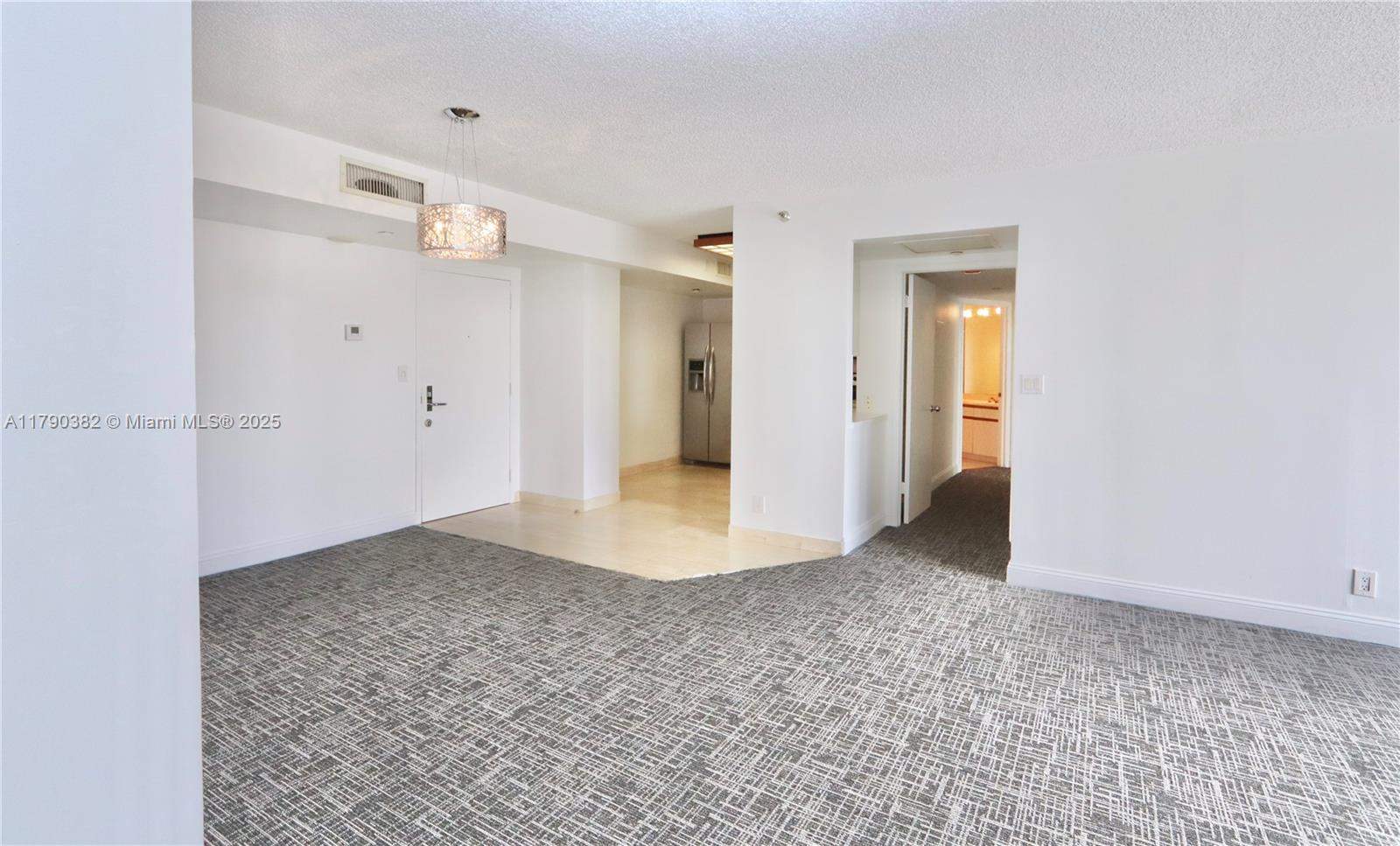 Miami  - Apartment 2 Bedrooms - picture 7