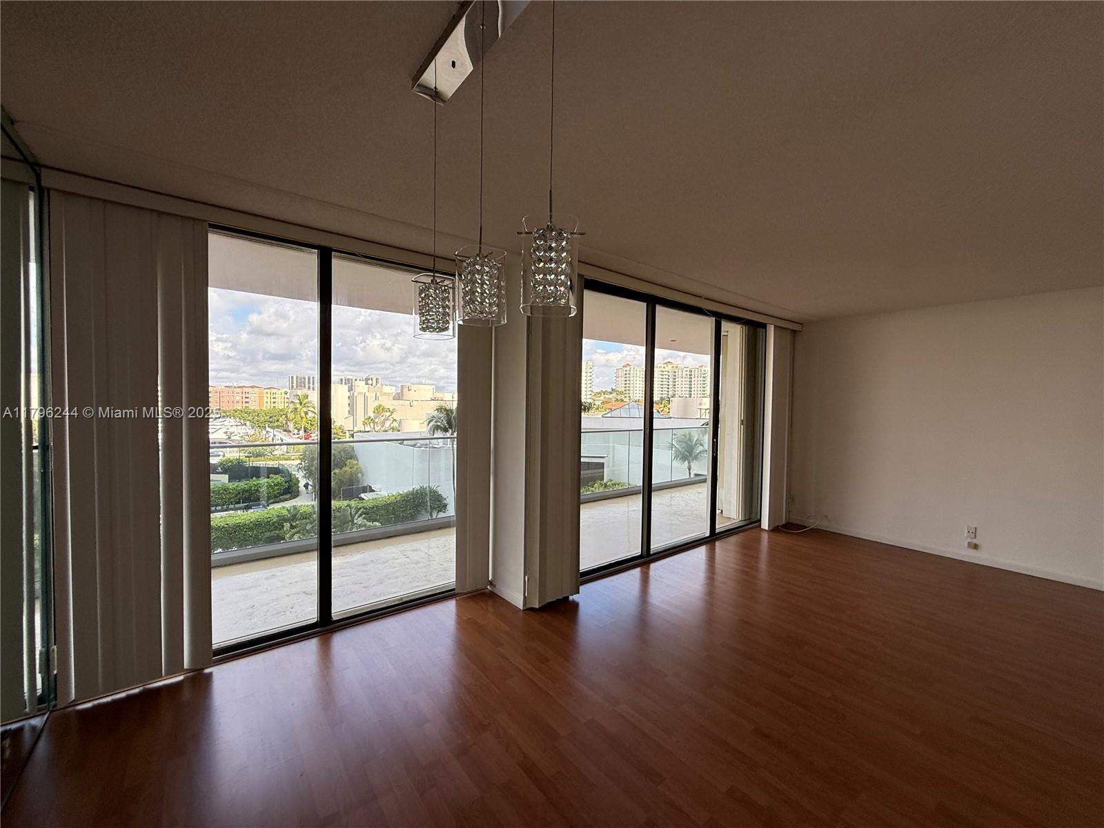 Miami  - Piso 2 Cuartos, 1 Habitacion - picture 3