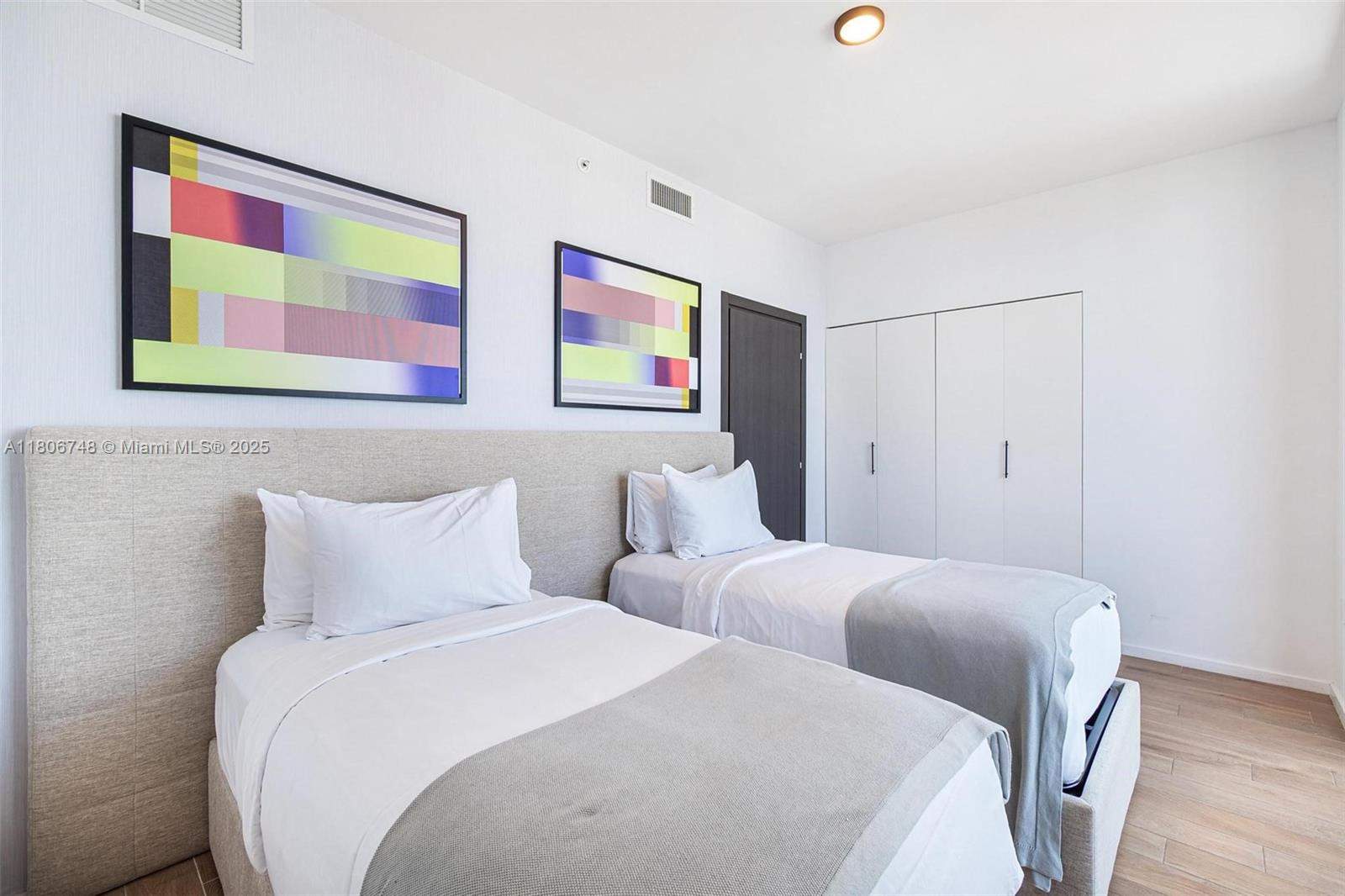 Miami  - Apartment 3 Bedrooms - picture 18