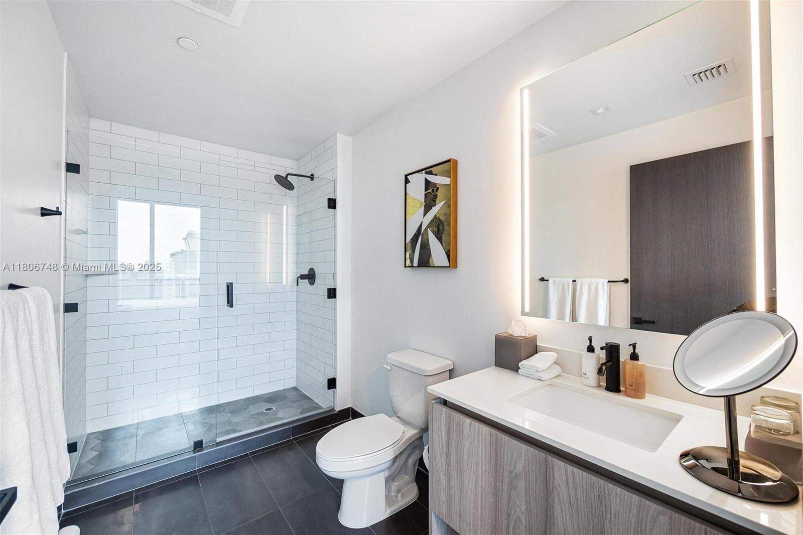 Miami  - Apartment 3 Bedrooms - picture 9