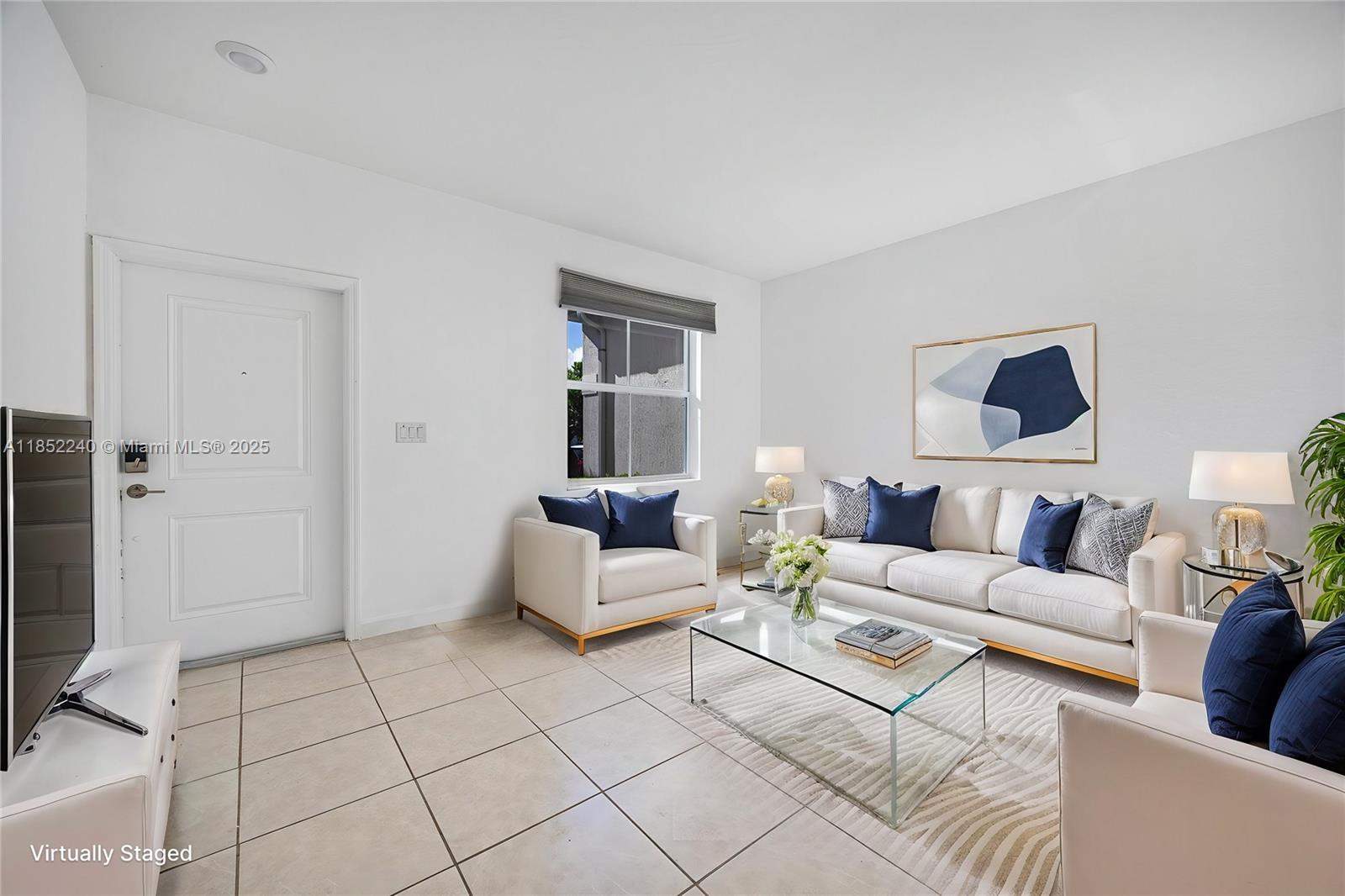 Miami  - House 3 Bedrooms - picture 2