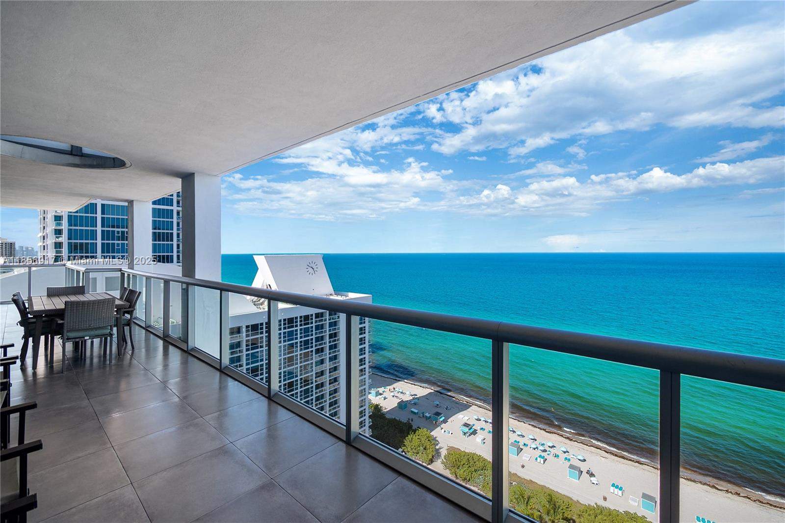 Miami  - Apartment 4 Bedrooms - picture 9