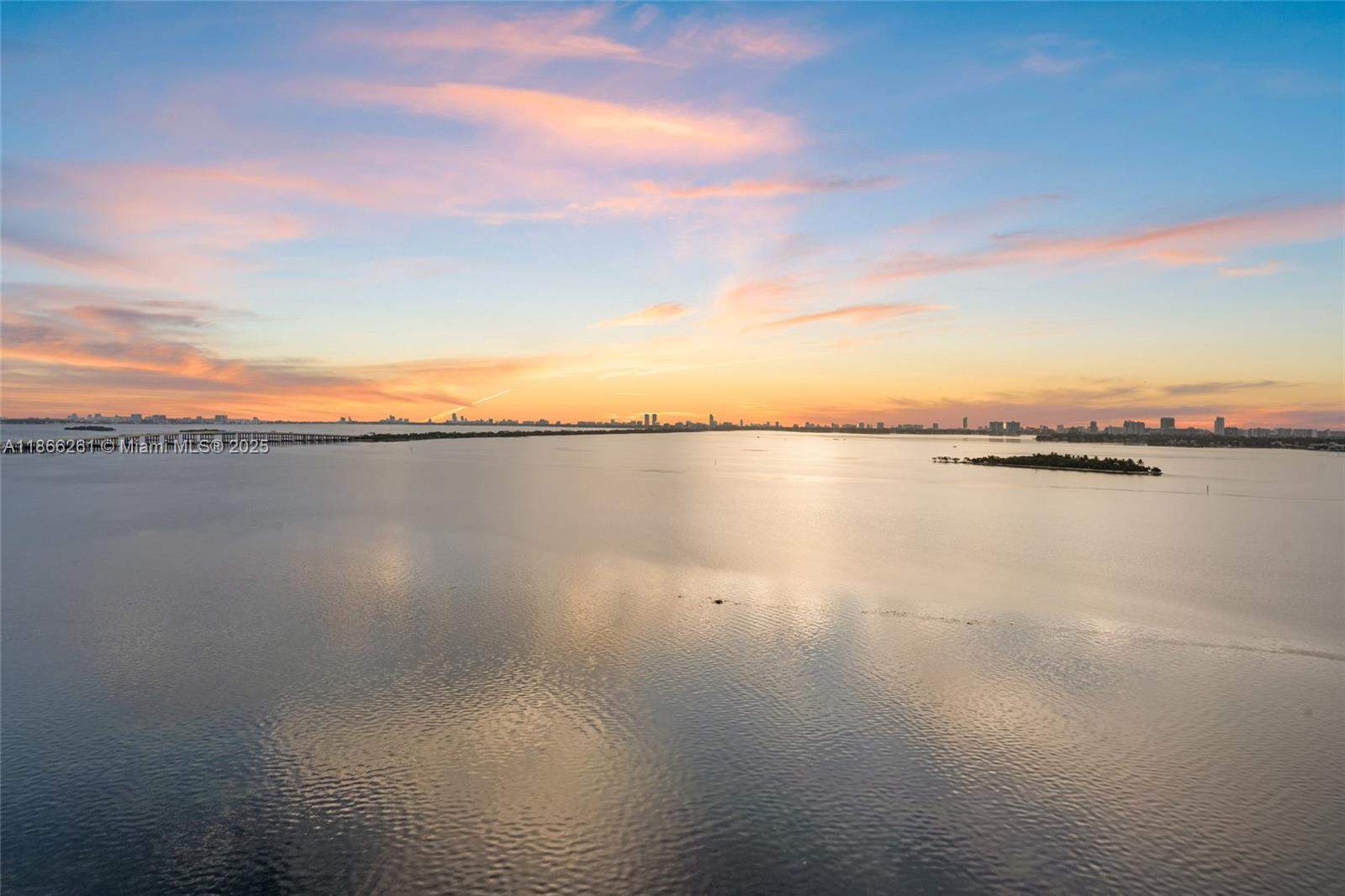 Miami  - Apartment 4 Bedrooms - picture 15