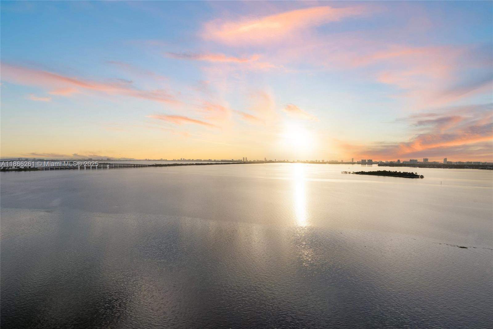 Miami  - Apartment 4 Bedrooms - picture 16