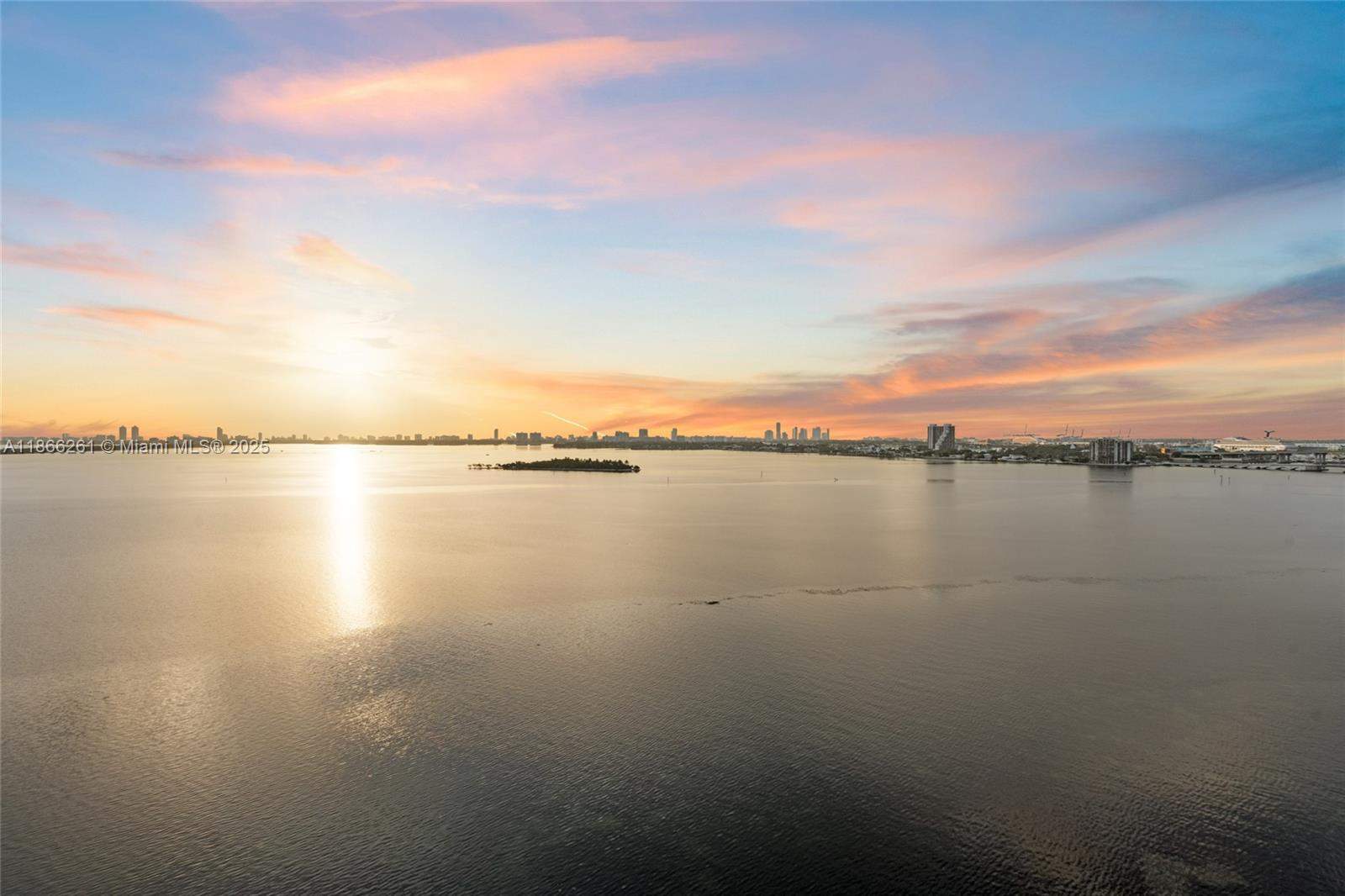 Miami  - Apartment 4 Bedrooms - picture 17