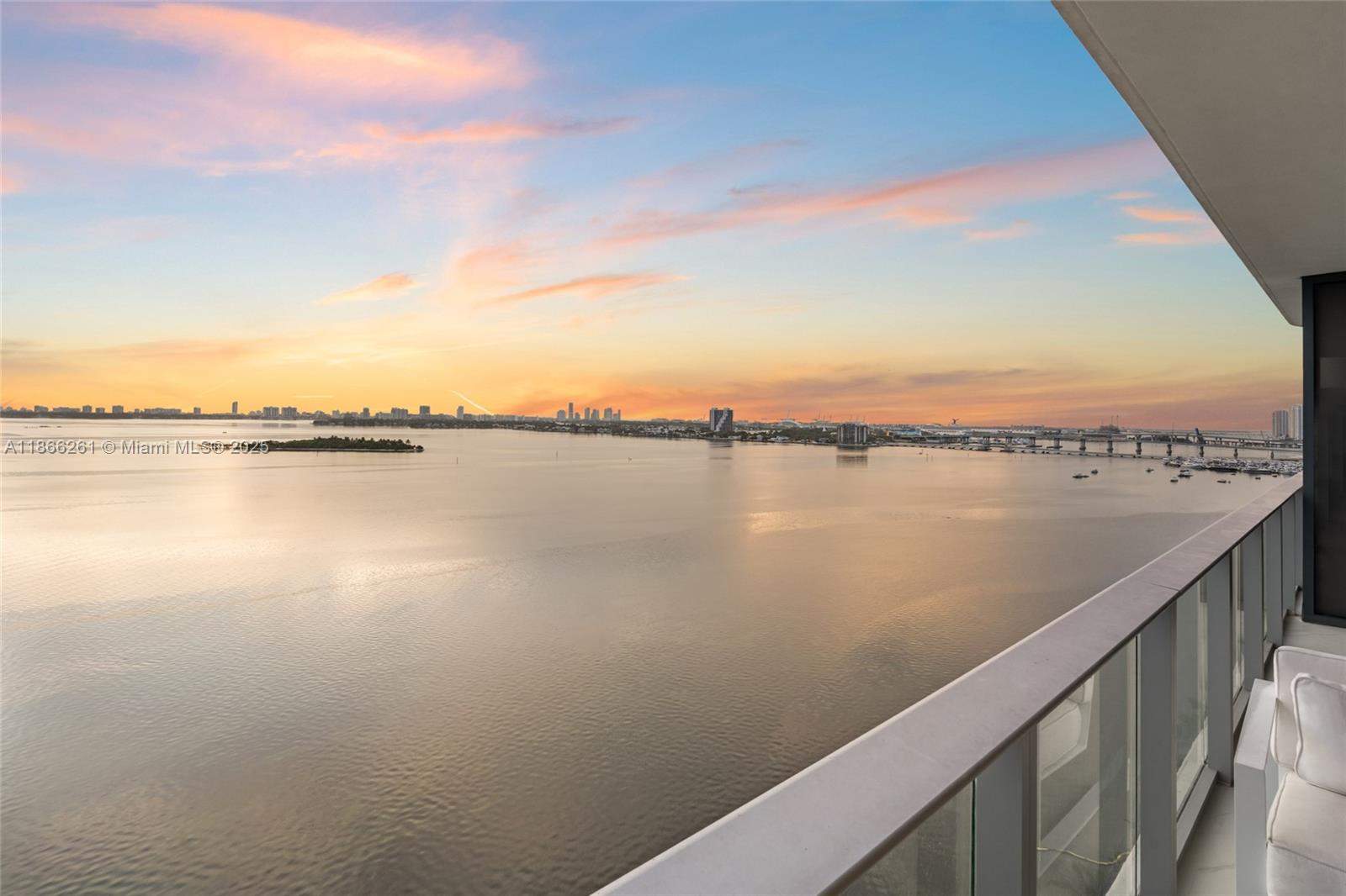 Miami  - Apartment 4 Bedrooms - picture 18