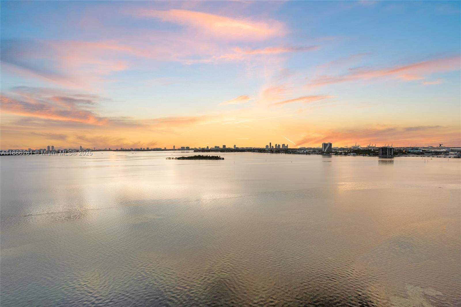 Miami  - Apartment 4 Bedrooms - picture 9