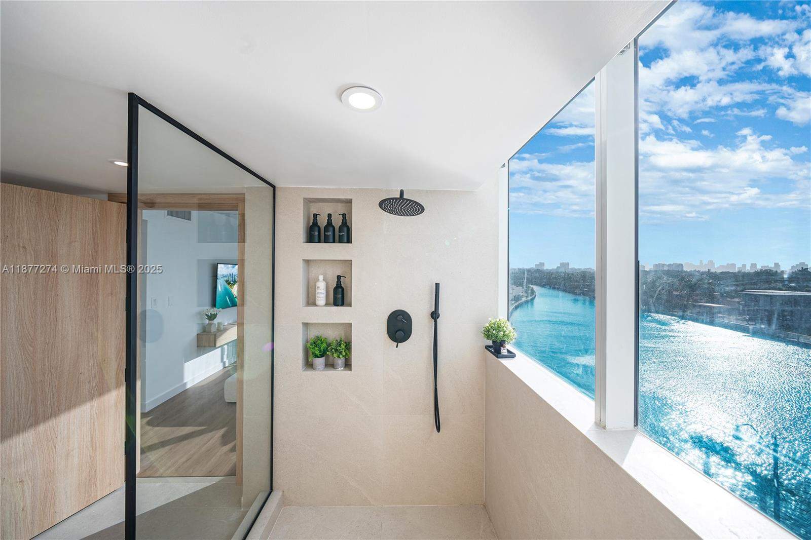 Miami  - Apartment 2 Bedrooms - picture 5