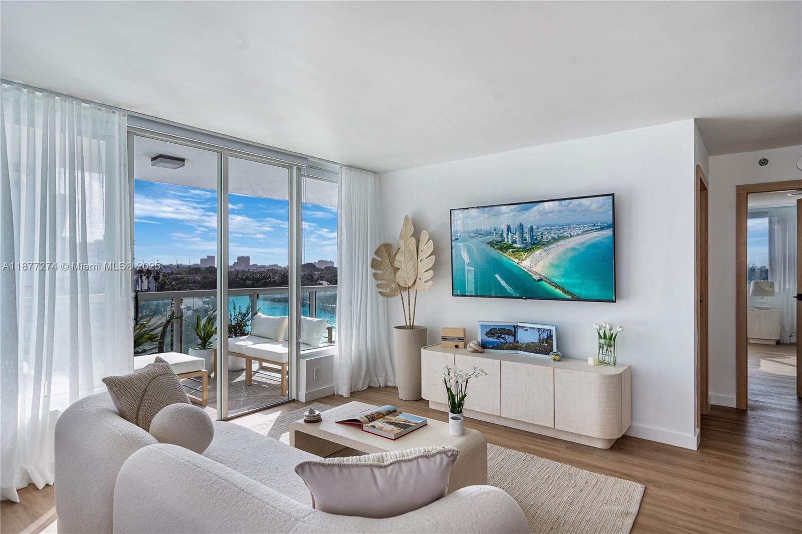 Miami  - Apartment 2 Bedrooms - picture 8