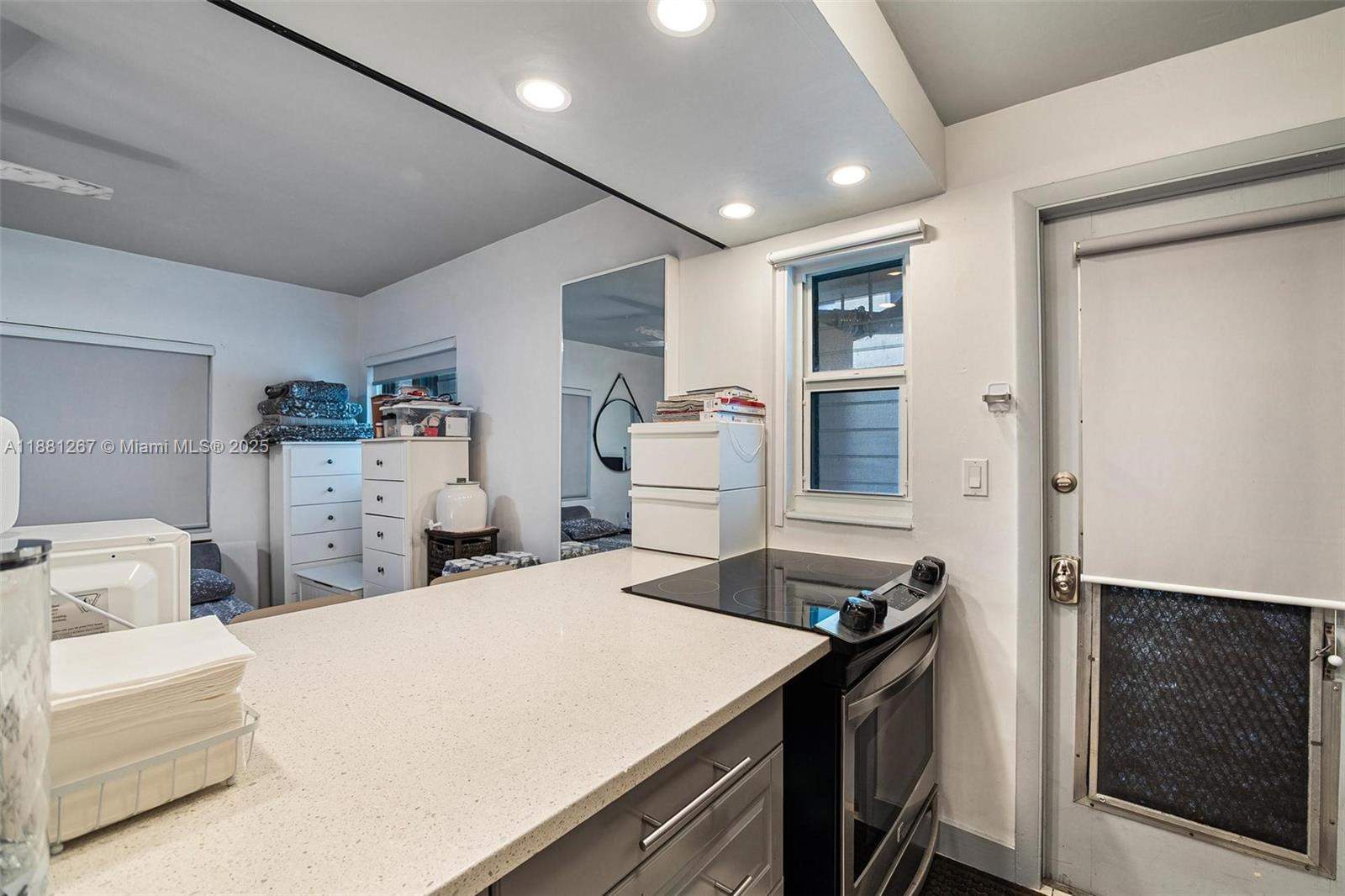 Miami  - House 1 Bedroom - picture 11