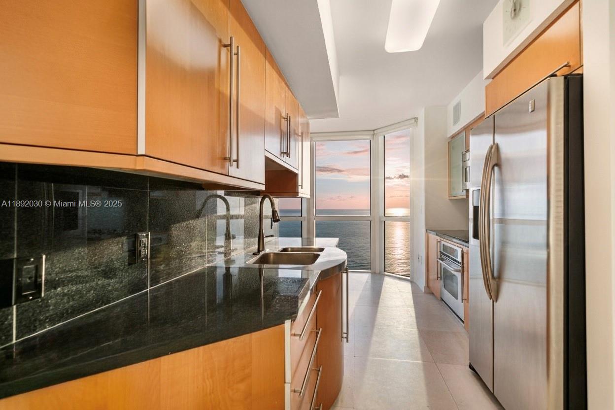 Miami  - Apartment 3 Bedrooms - picture 10