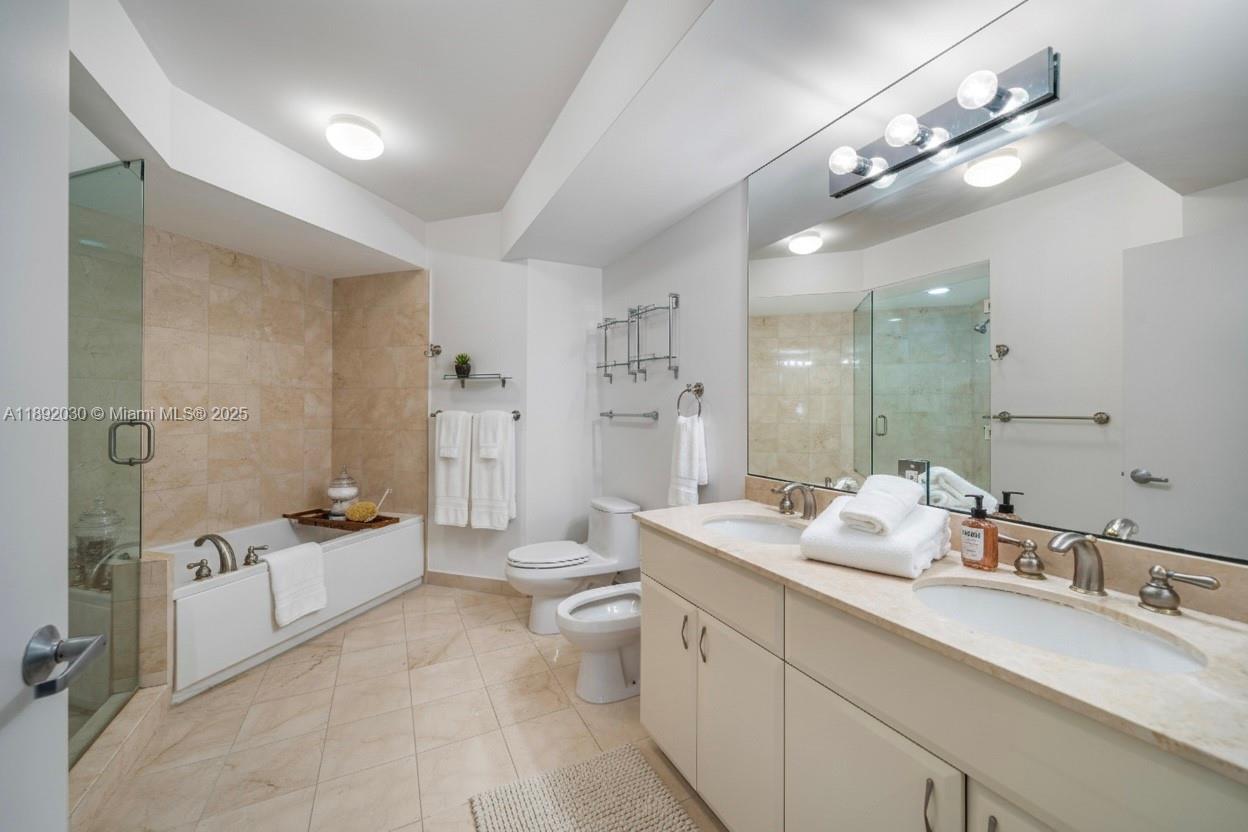 Miami  - Apartment 3 Bedrooms - picture 4