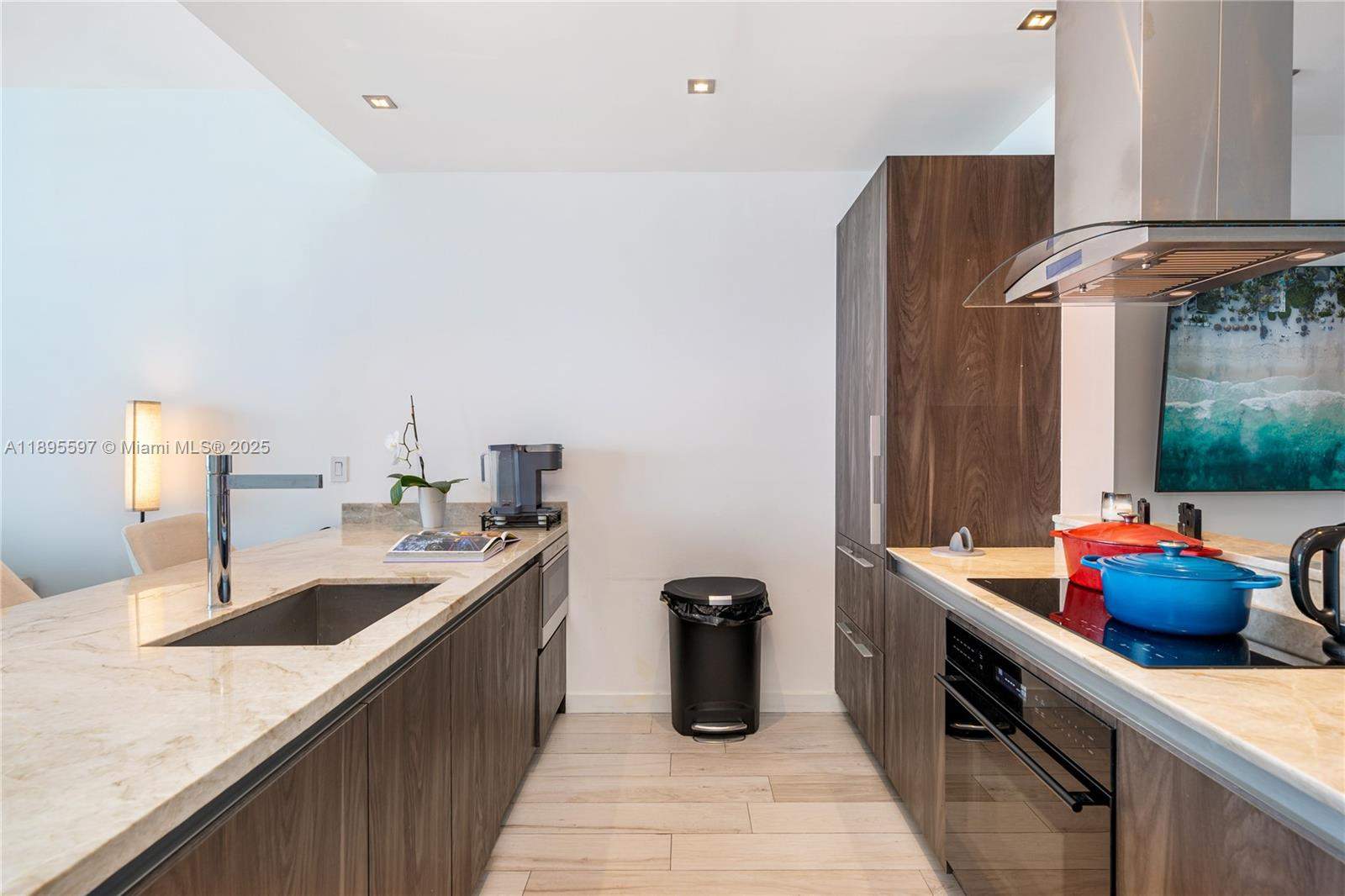 Miami  - Apartment 2 Bedrooms - picture 8