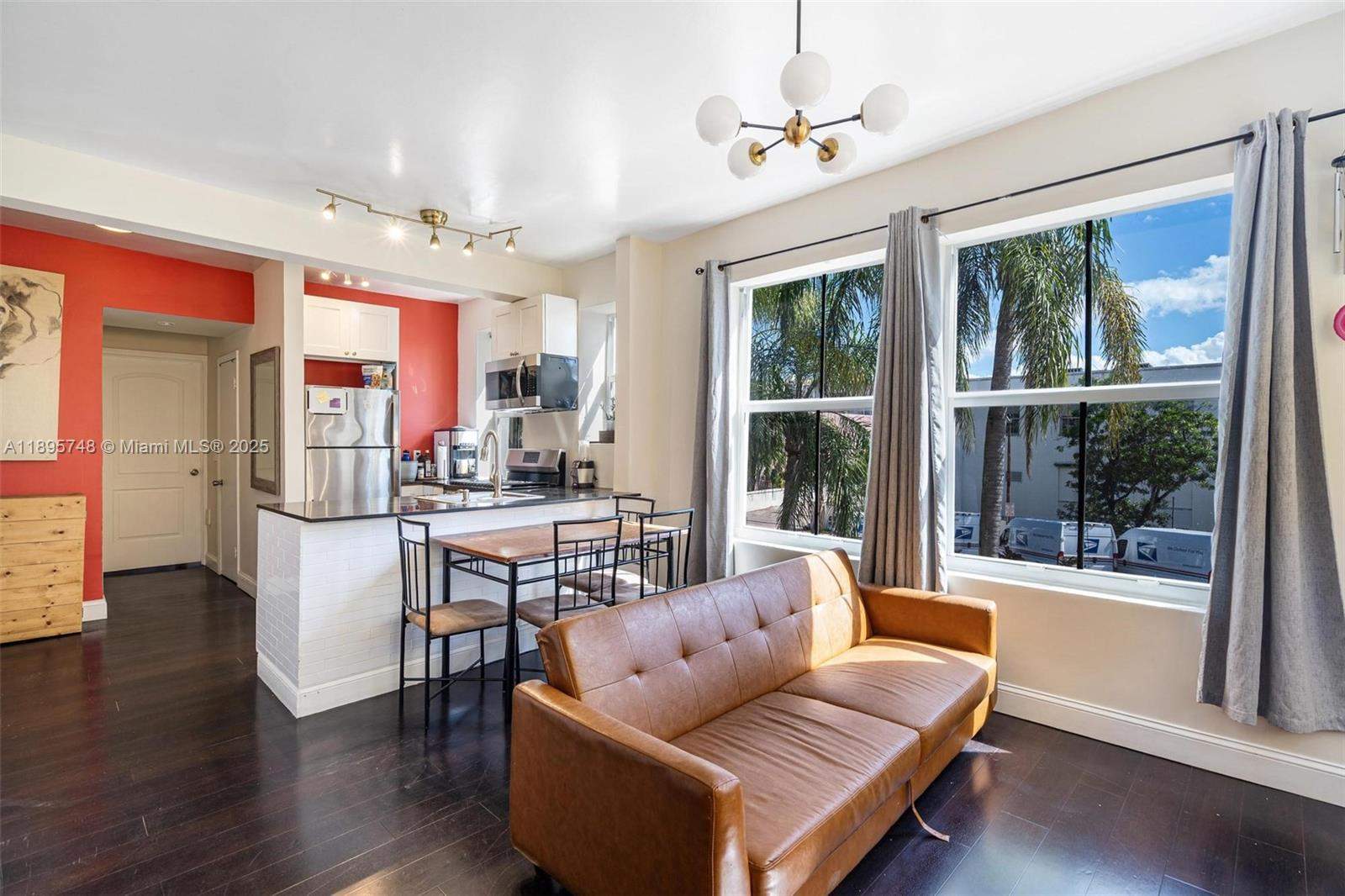 Miami  - Apartment 2 Bedrooms - picture 1