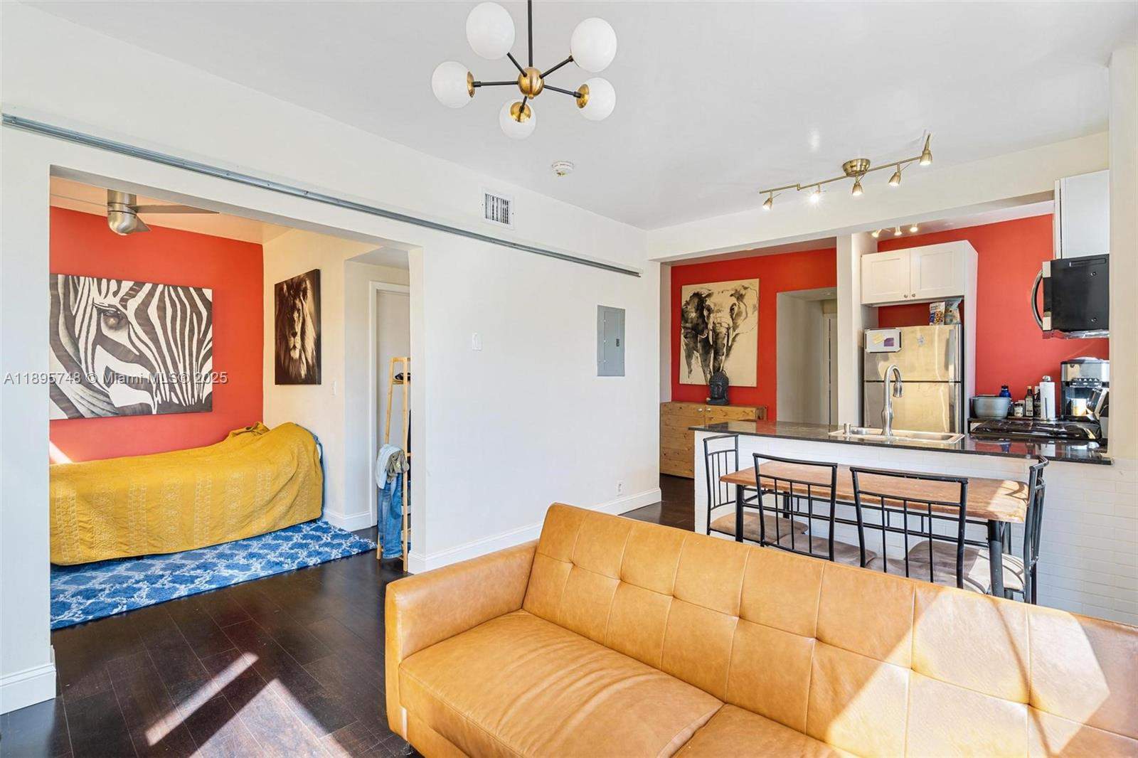 Miami  - Apartment 2 Bedrooms - picture 13