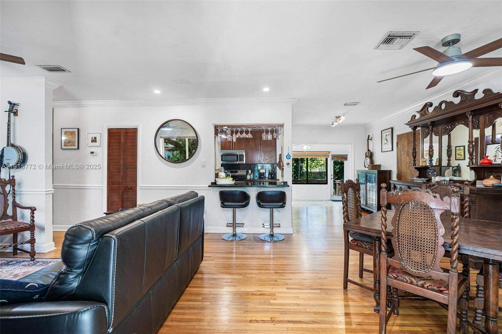 Miami  - House 3 Bedrooms - picture 9