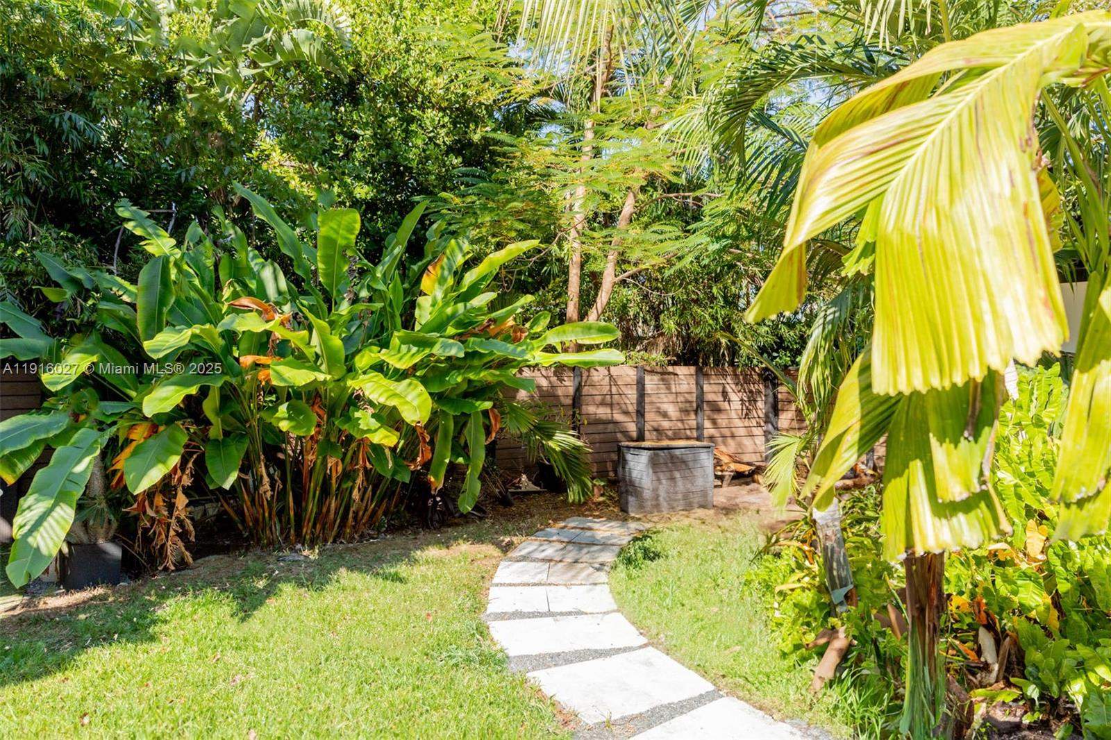 Miami  - Maison 5 Pi&egrave;ces 4 Chambres - picture 12