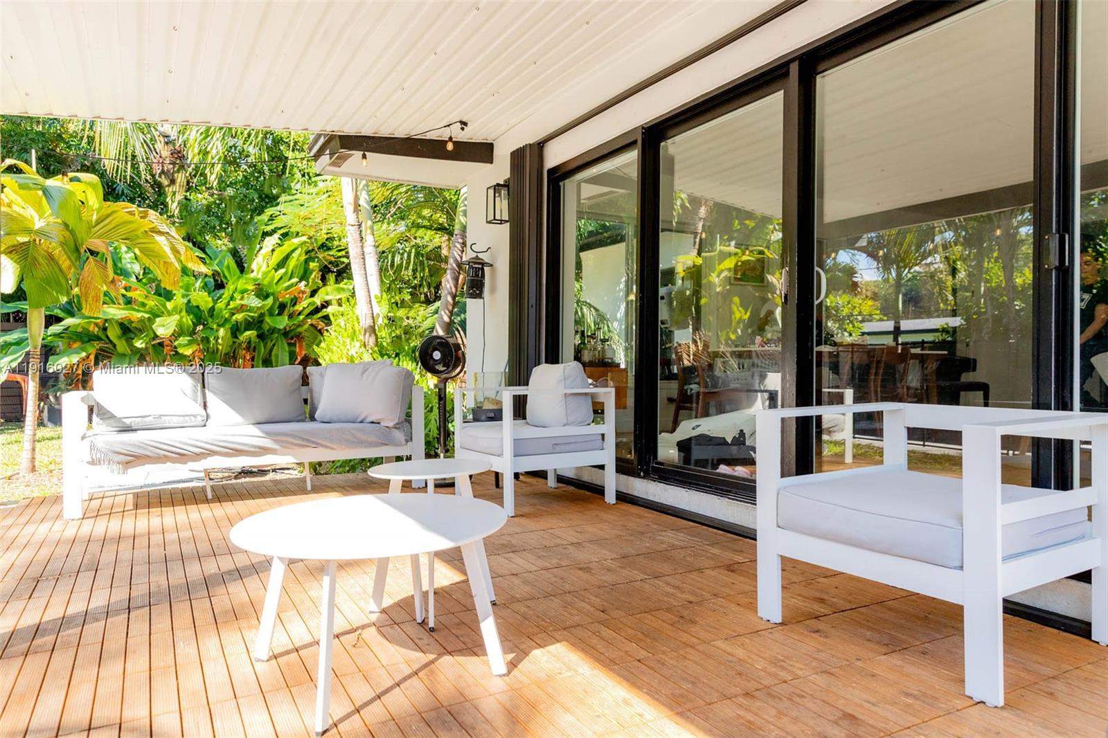 Miami  - Maison 5 Pi&egrave;ces 4 Chambres - picture 8