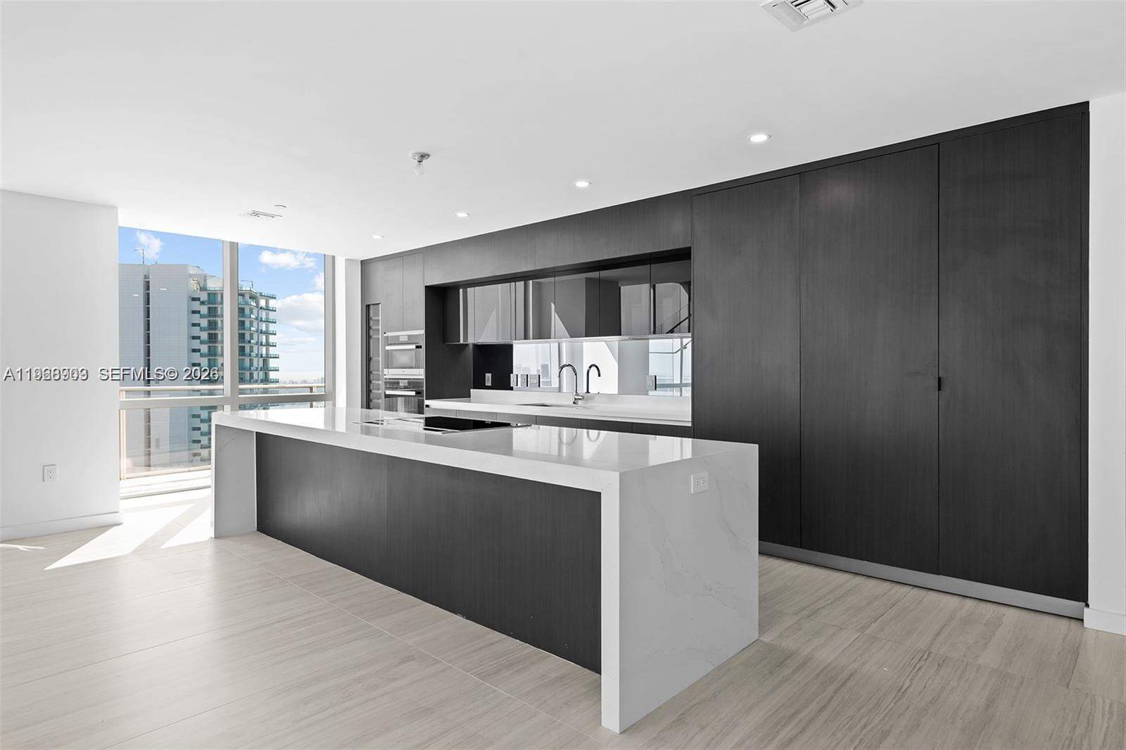 Miami  - Appartement 5 Pi&egrave;ces 4 Chambres - picture 3