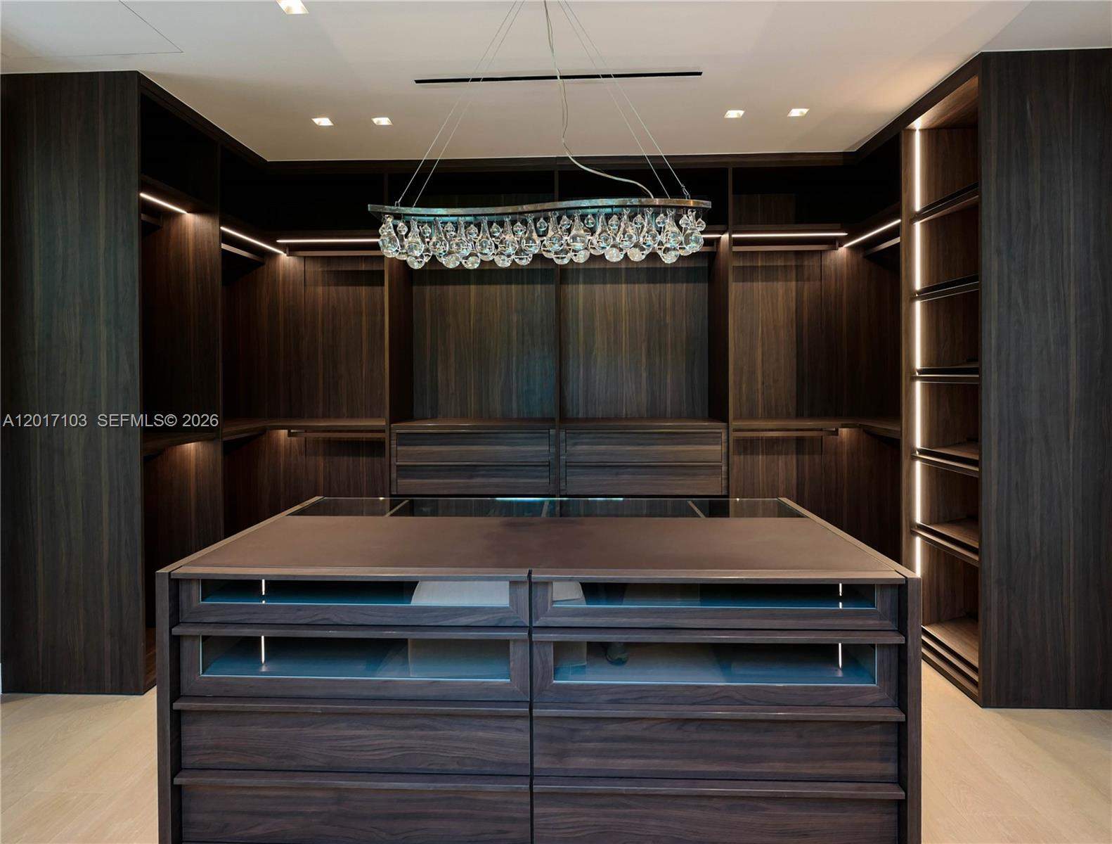 Miami  - Maison 7 Pi&egrave;ces 6 Chambres - picture 13