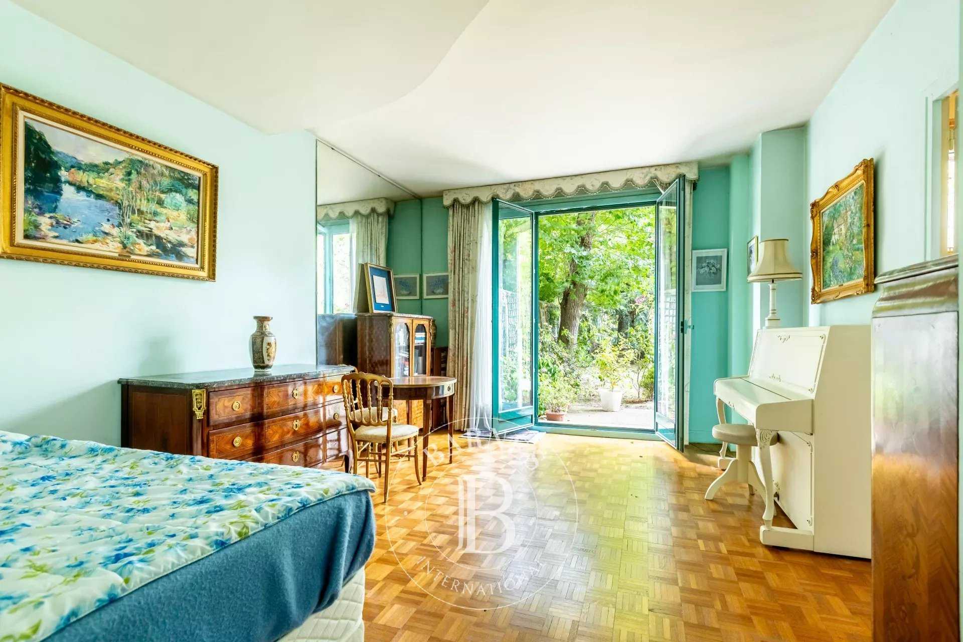 Neuilly-sur-Seine  - Apartment 3 Bedrooms