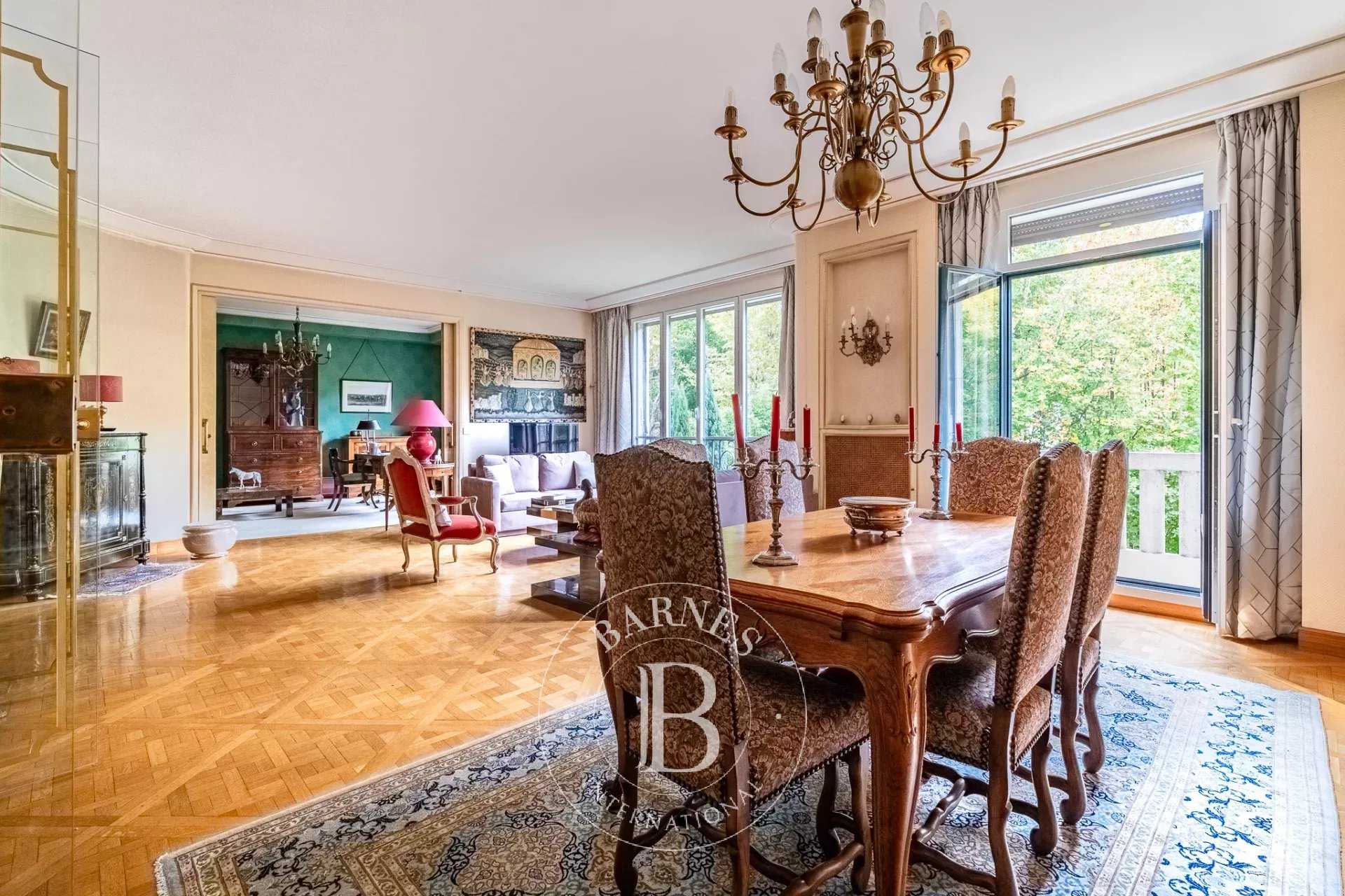 Neuilly-sur-Seine  - Appartement 6 Pièces 3 Chambres