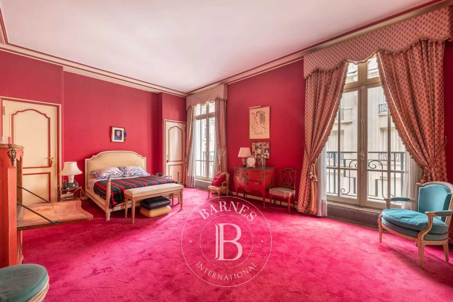 Neuilly-sur-Seine  - Apartment 4 Bedrooms