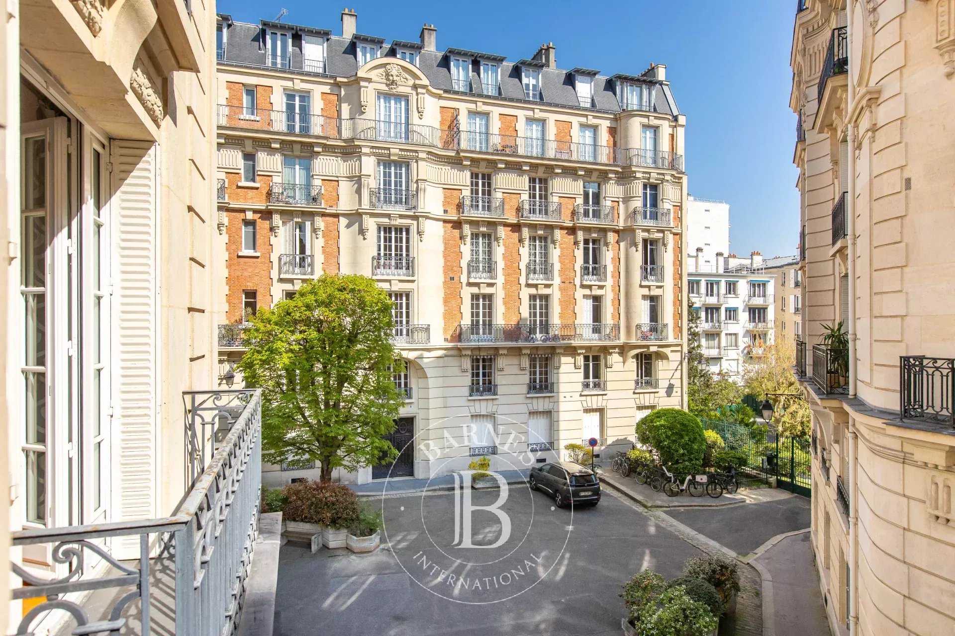 Neuilly-sur-Seine  - Apartment 2 Bedrooms